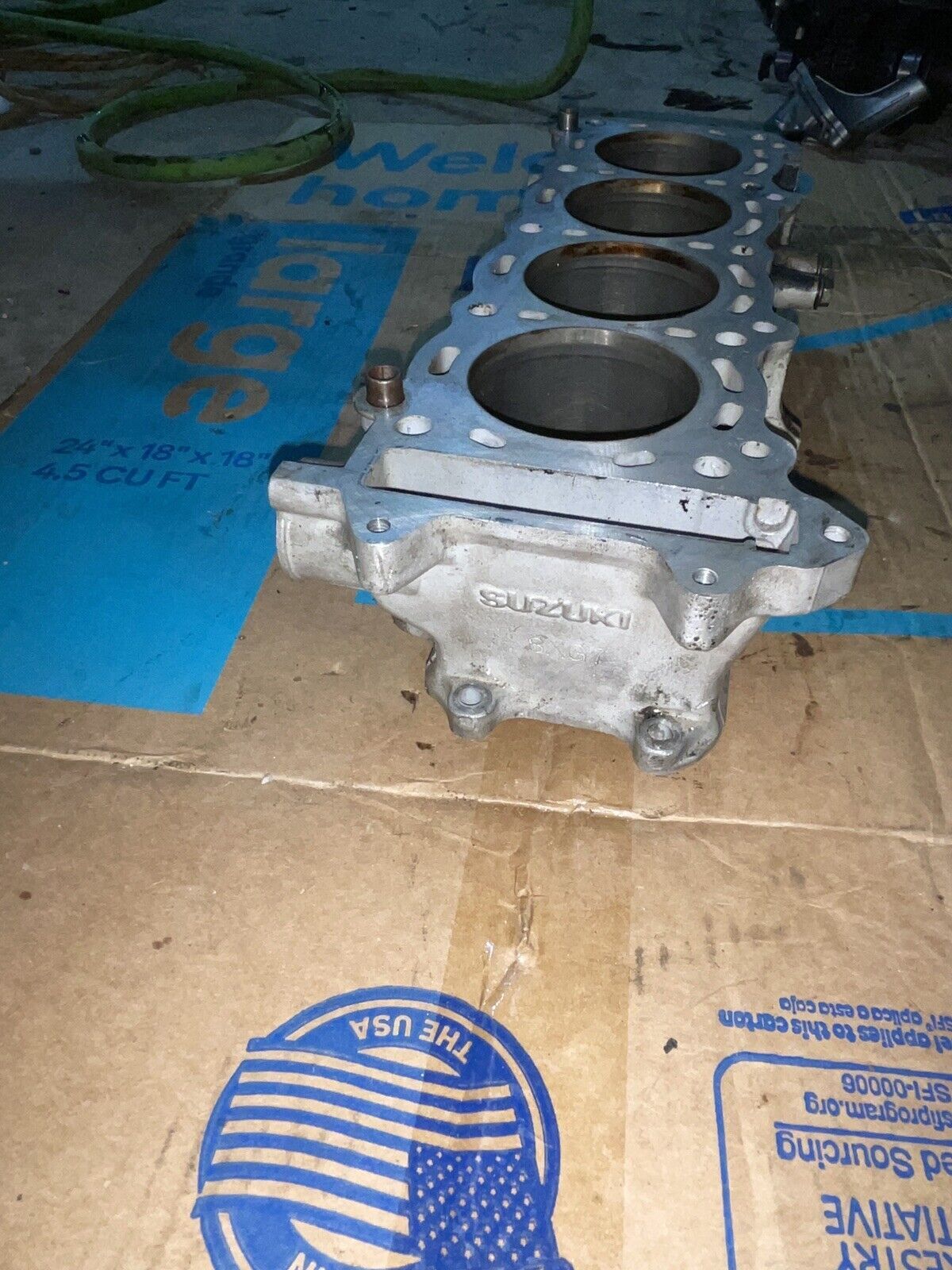 1999 98 99 00 SUZUKI GSXR 750 GSXR750 OEM ENGINE CYLINDER JUG JUGS CASE