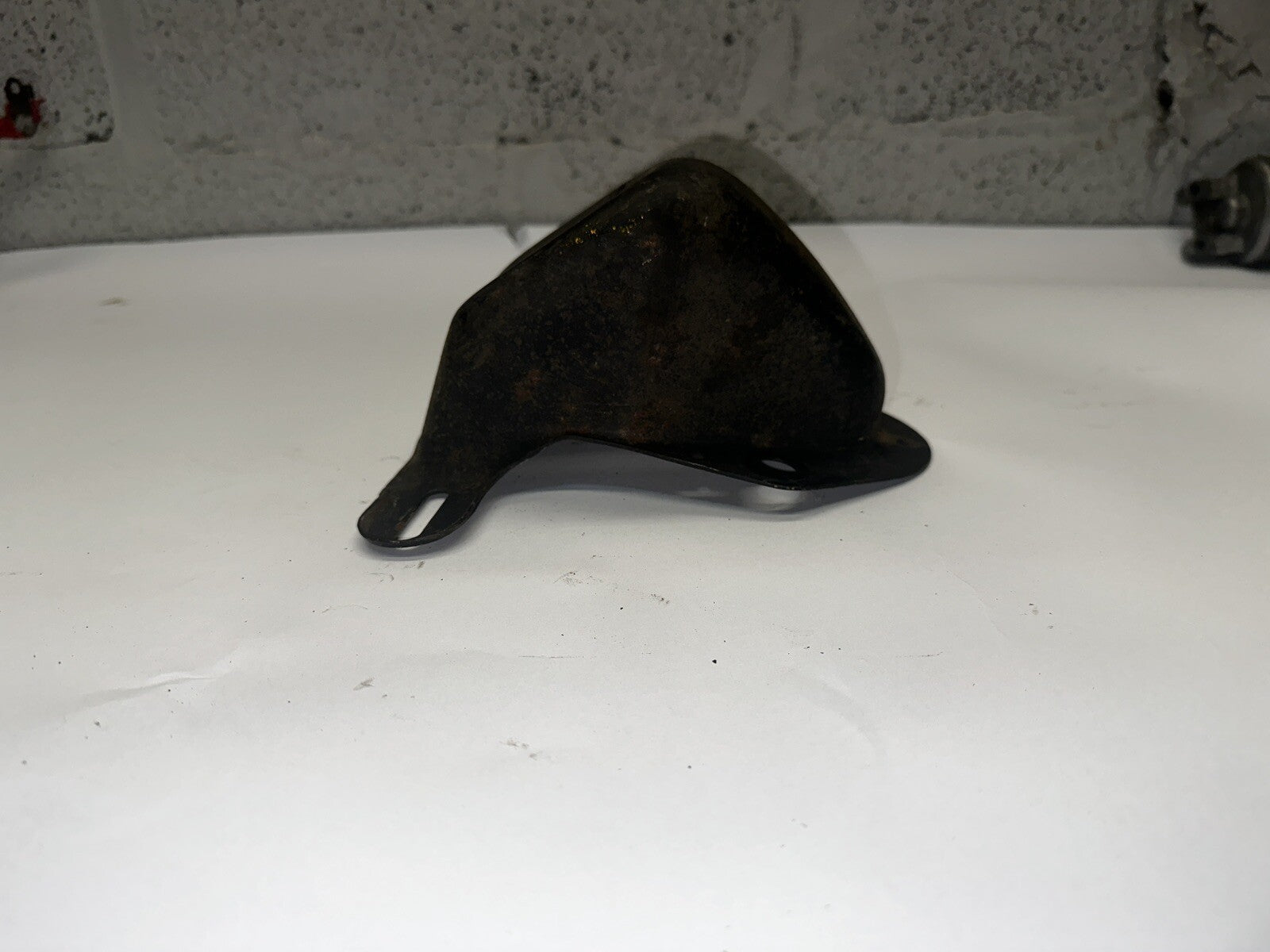 Kawasaki 77-79 KZ650 C & B 1980 KZ650F 1982 KZ440 G KZ taillight bracket