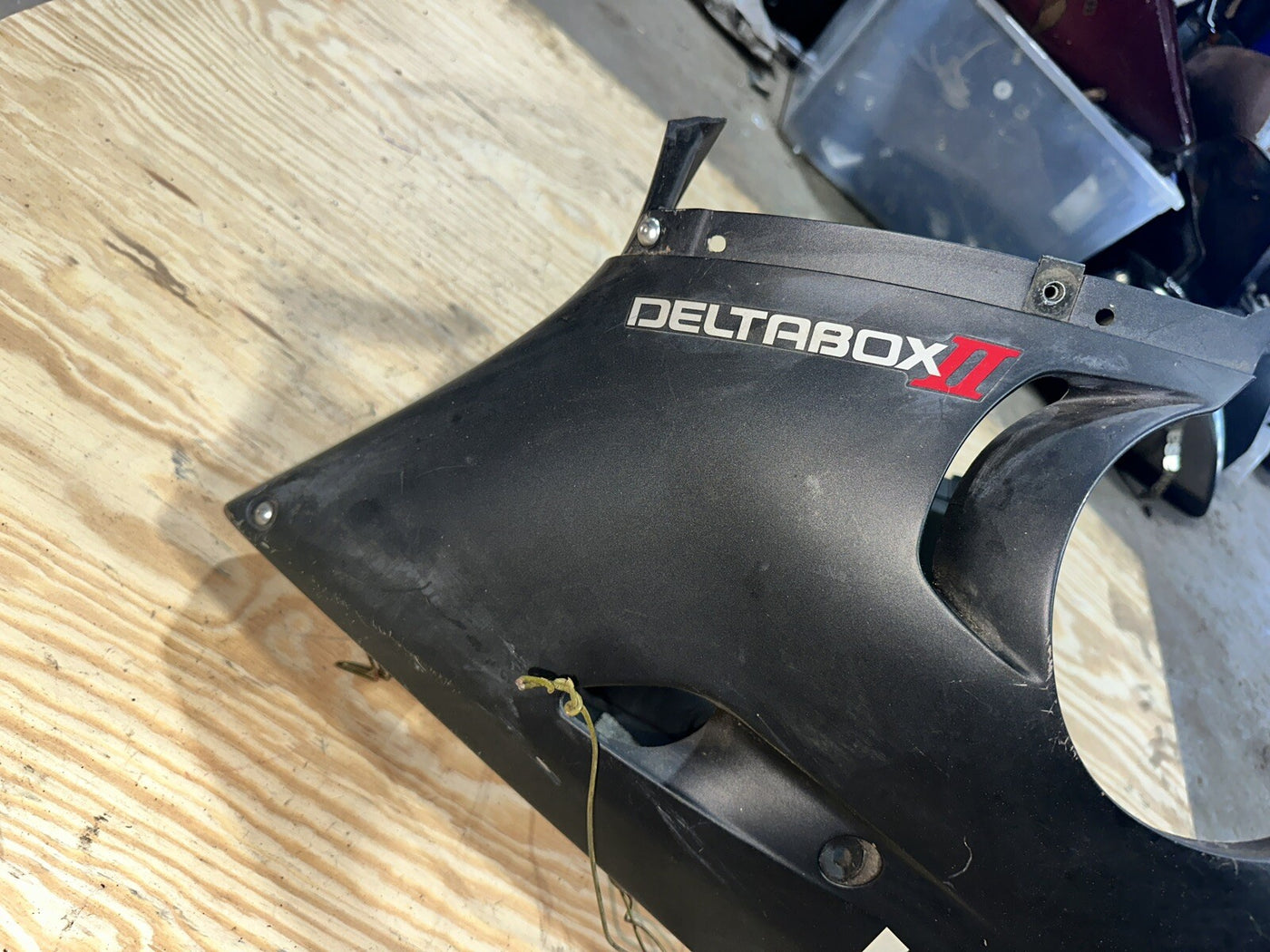 99-02 YAMAHA YZF R6 RIGHT LEFT LOWER BOTTOM BELLY SIDE FAIRING COWL
