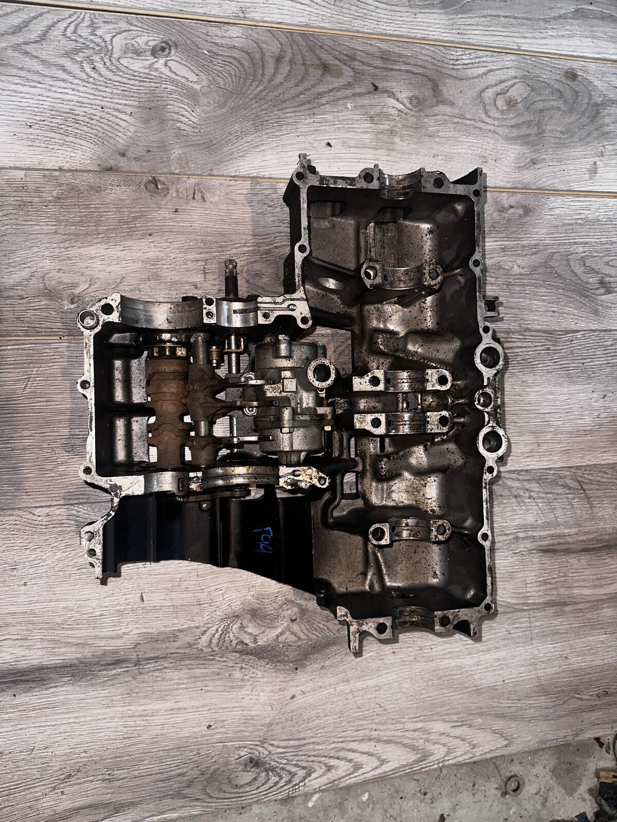 Suzuki GSXR750 GSXR 750 86 1986 1987 87 Engine Crank Lower Case Block Crankcase