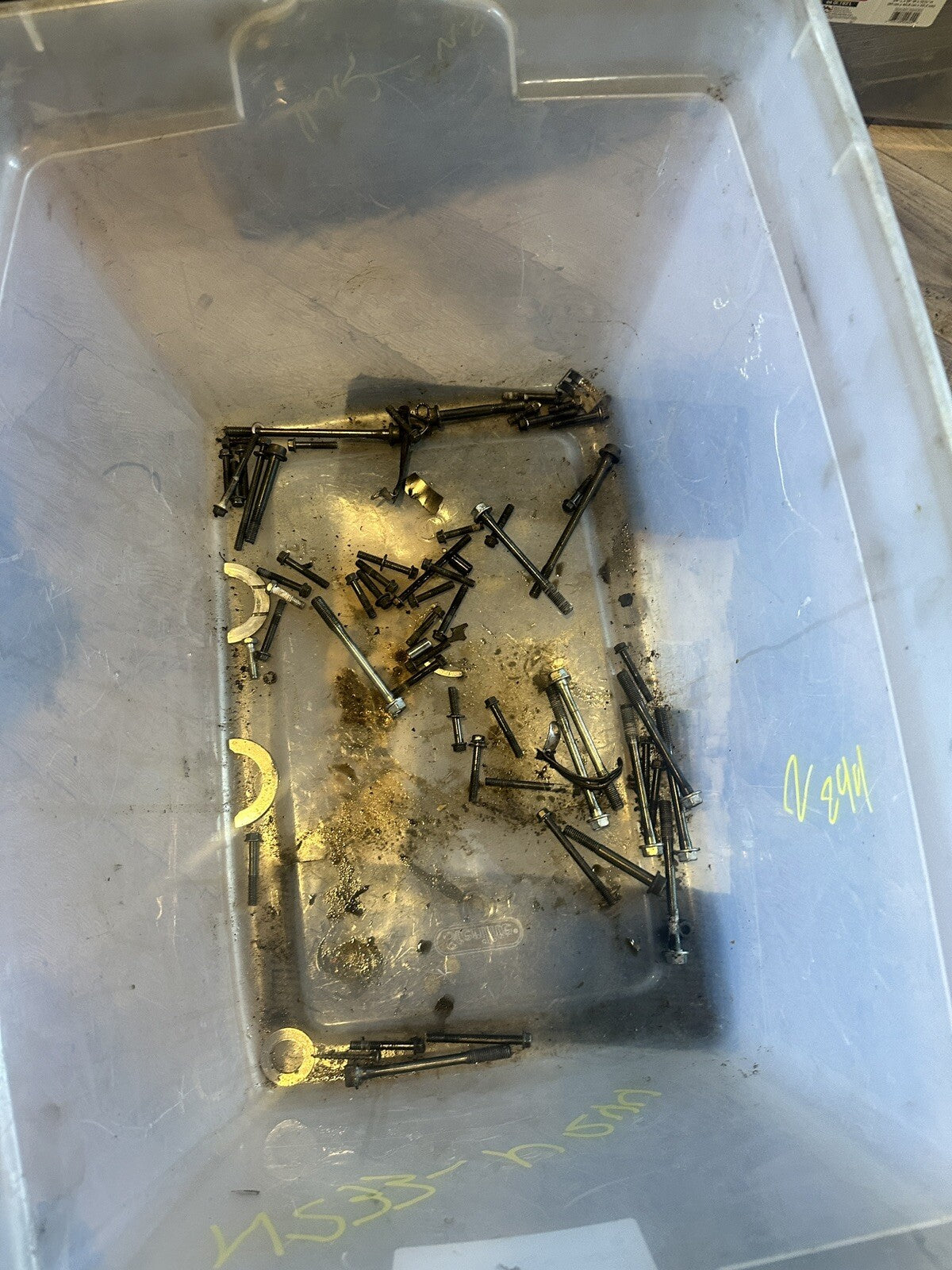 04-05 Suzuki GSXR 600 Engine Cover Bolts Screws Motor Cover Bolts