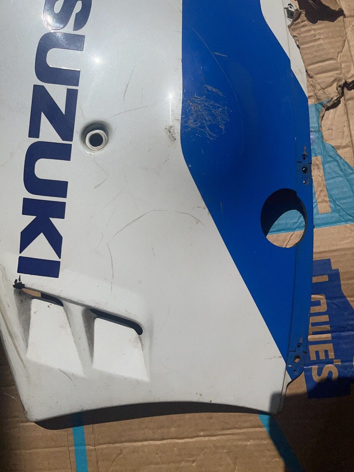 91-92 GSXR 750 RIGHT LOWER BOTTOM BELLY SIDE FAIRING COWL PLASTIC