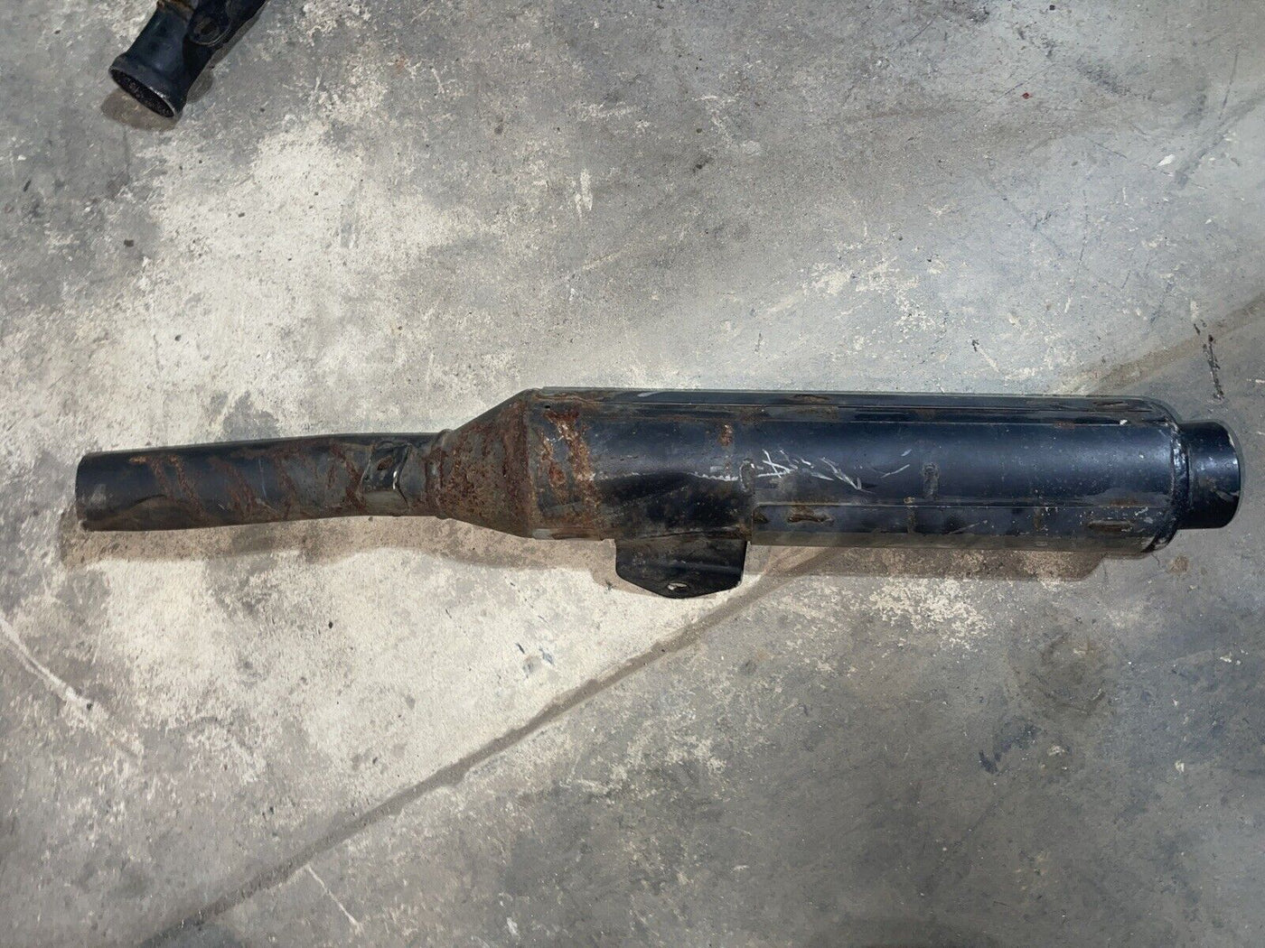 94 suzuki gsx 600 LEFT exhaust muffler
