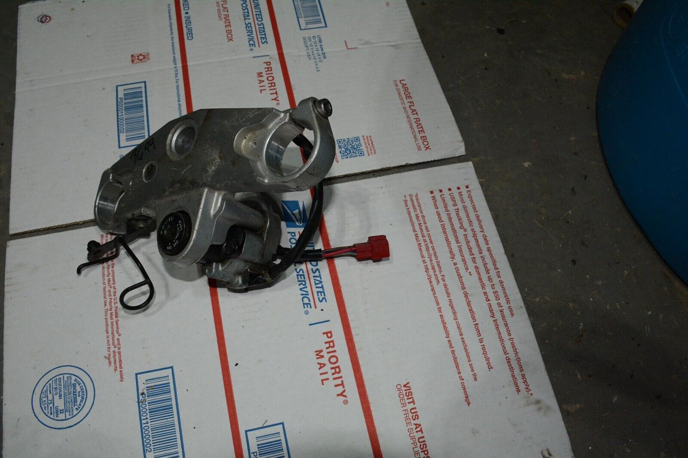 YAMAHA TRX 850 1966 1997 1998 1999 Upper triple tree fork clamp yoke  4JH--Y1