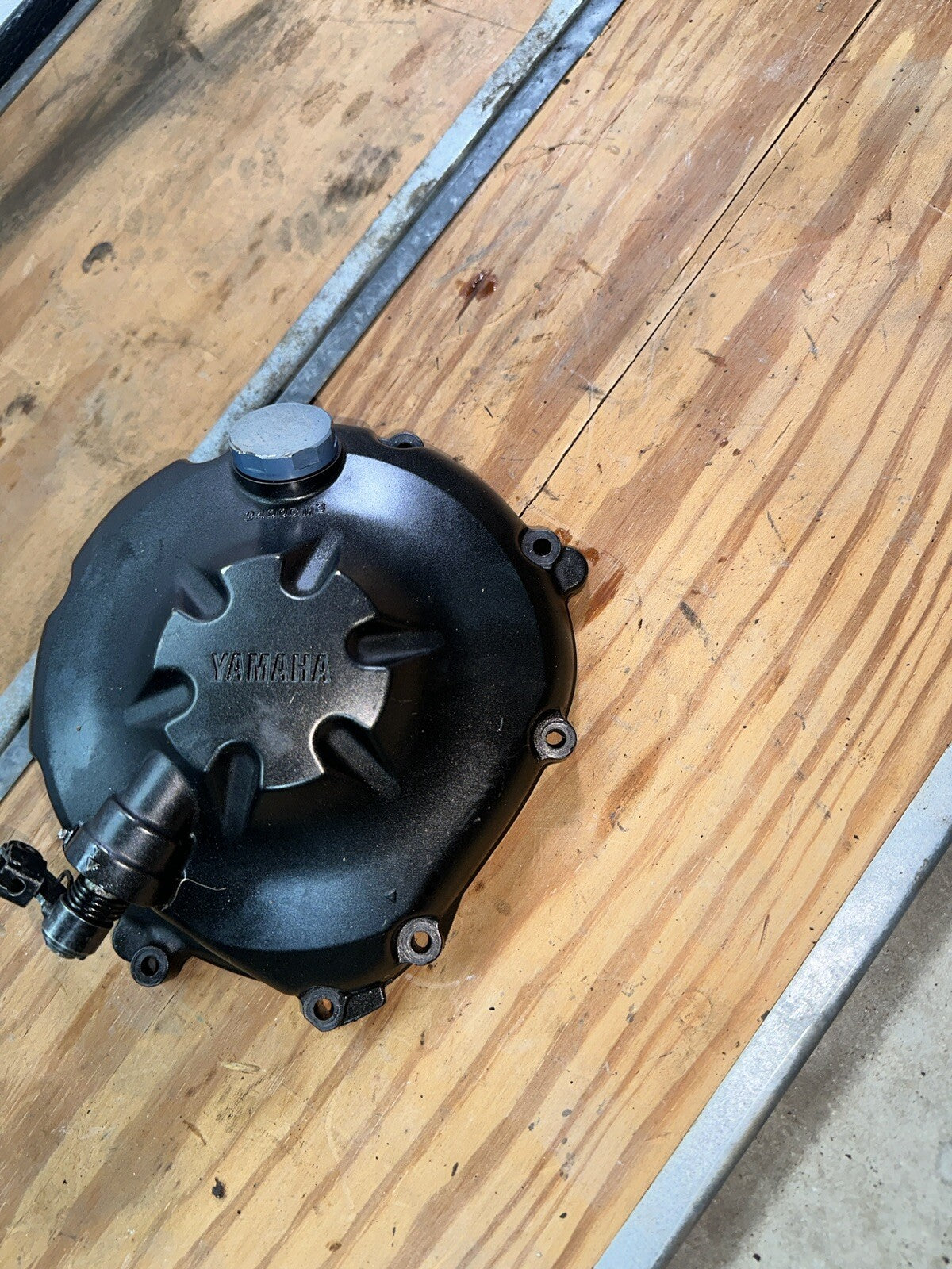 08-16 Yamaha Yzf R6 R6r Engine Clutch Cover