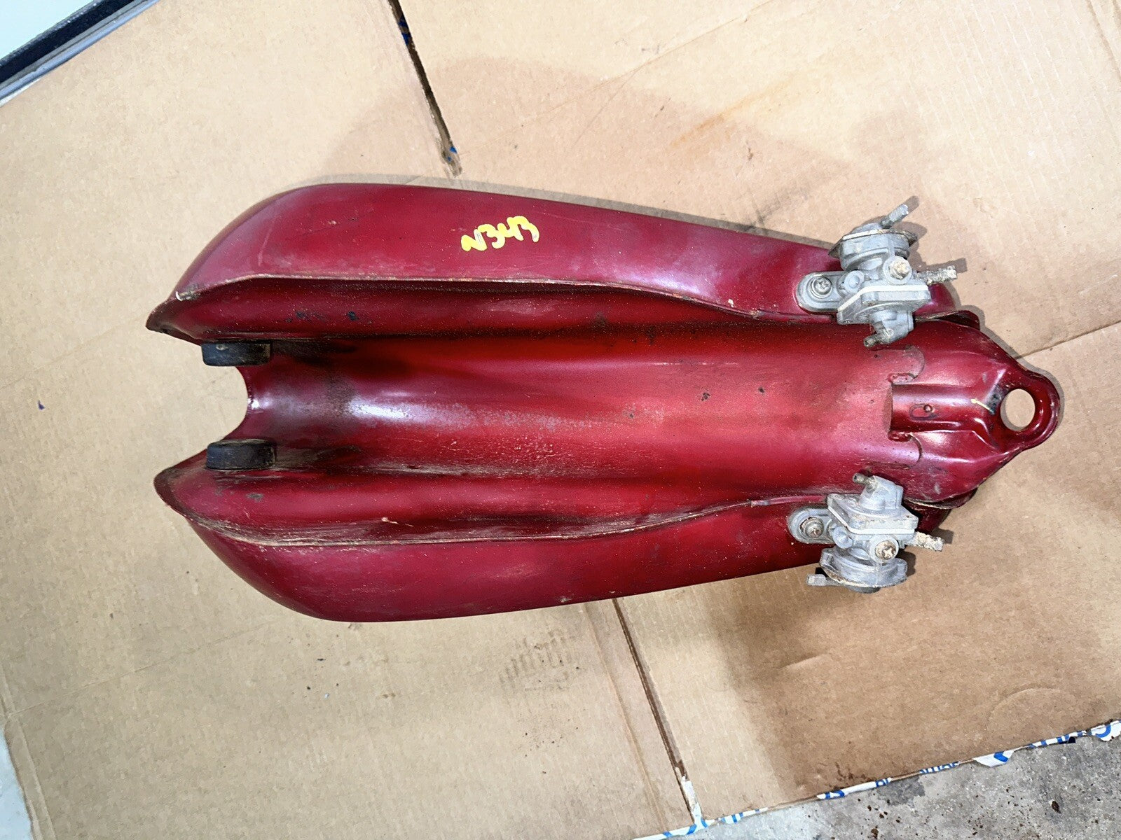 1978 Yamaha XS 650 Gas Fuel Tank 2F0-24110-00-01 1978