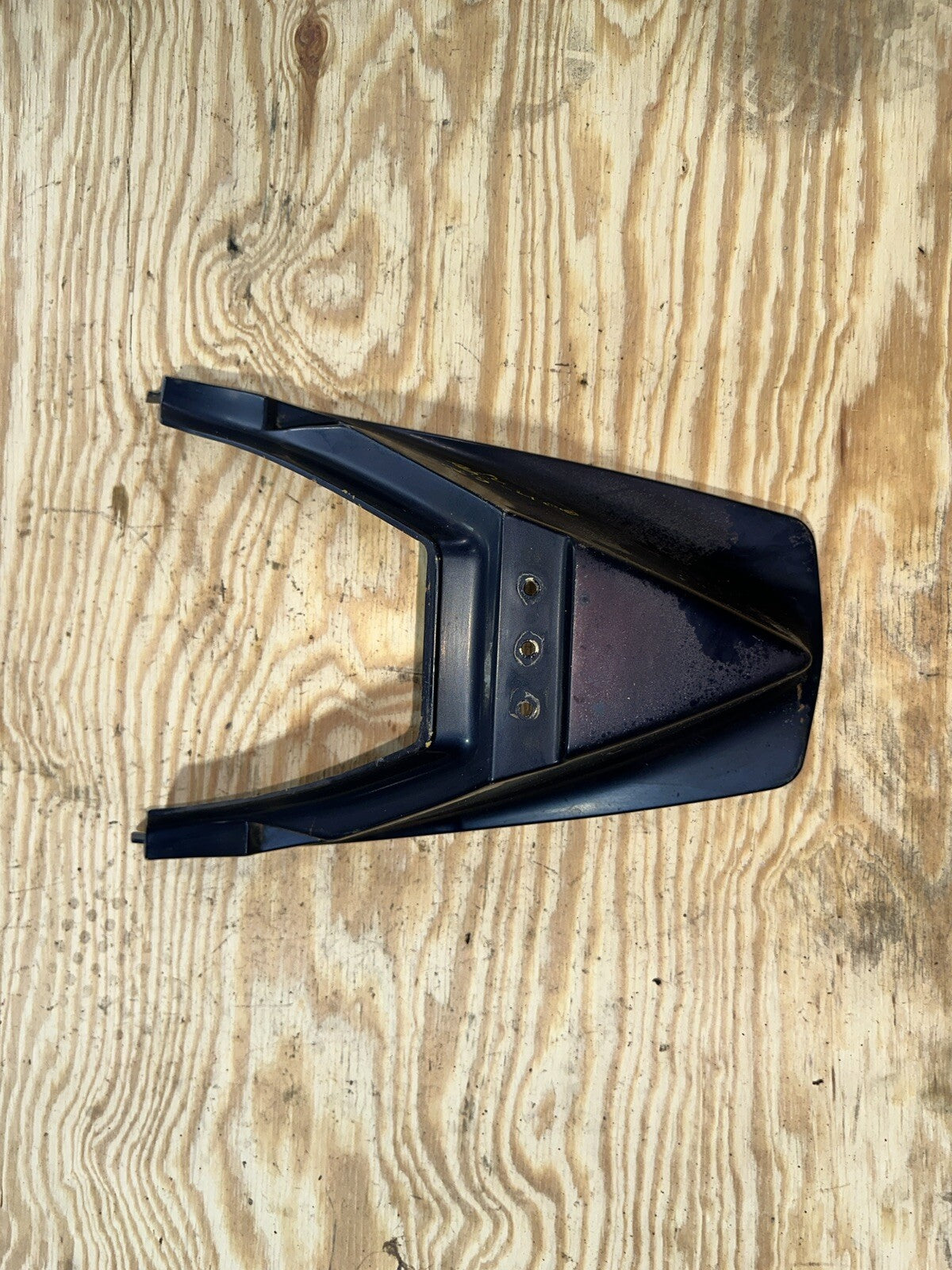 '82 83 XS400R SECA XS 400 REAR TAIL FAIRING COWL PLASTIC COMPARTMENT 1982 YAMAHA