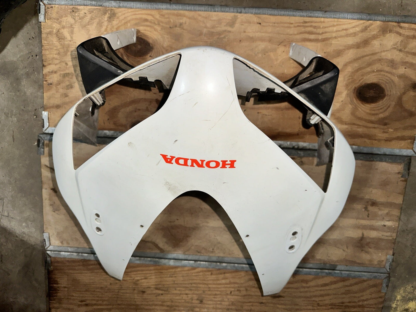 03-04 HONDA CBR600RR FRONT UPPER NOSE FAIRING COWL SHROUD