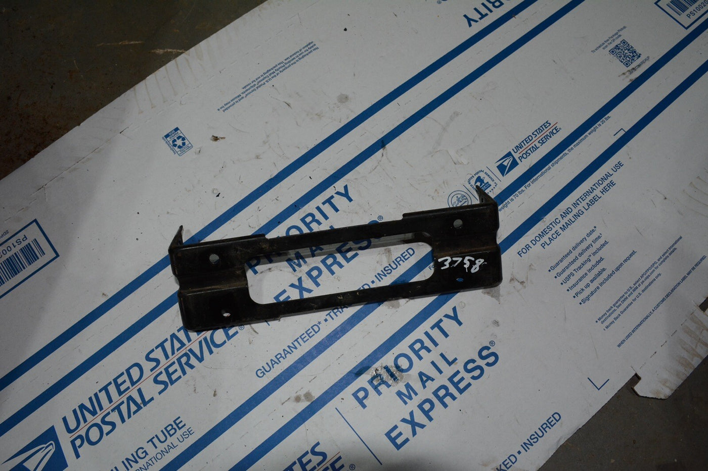 1994 94 Suzuki RF900 R RF 900 rear back fender mount bracket