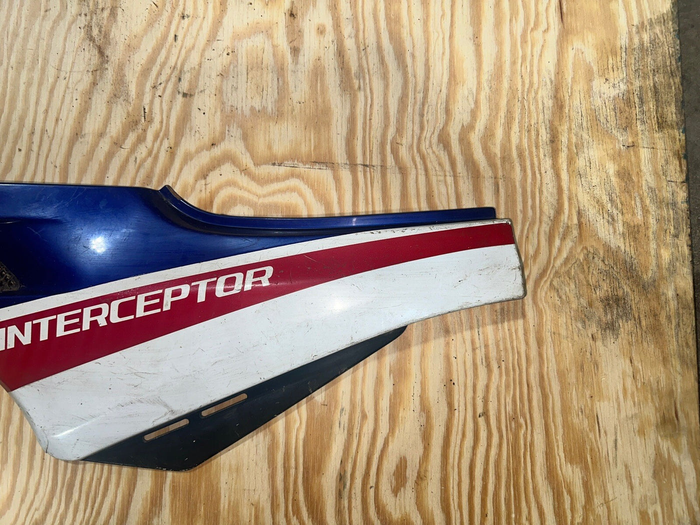 1984 Honda VF1000F Interceptor Left Side Cover White 837A0-MB6-670ZA
