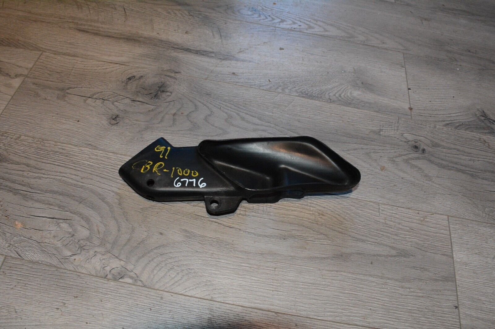 90 Honda CBR1000F CBR1000 Hurricane Air Intake Duct Tube 