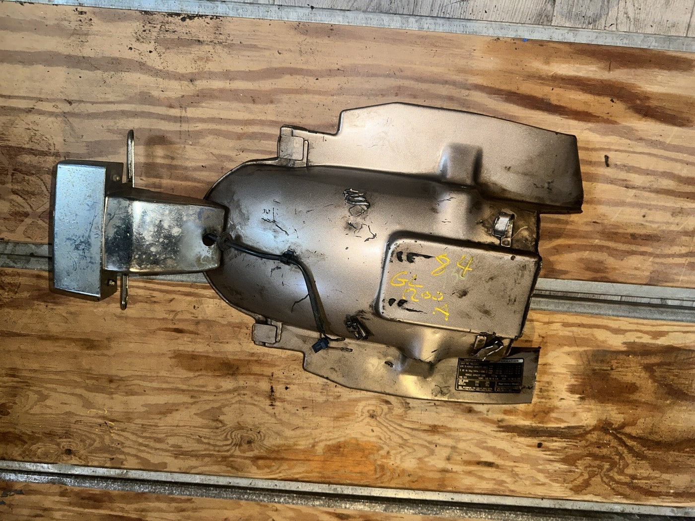 84 85 Honda GL1200 Goldwing Aspencade Rear Fender Inner Heat Shield Cover Panel