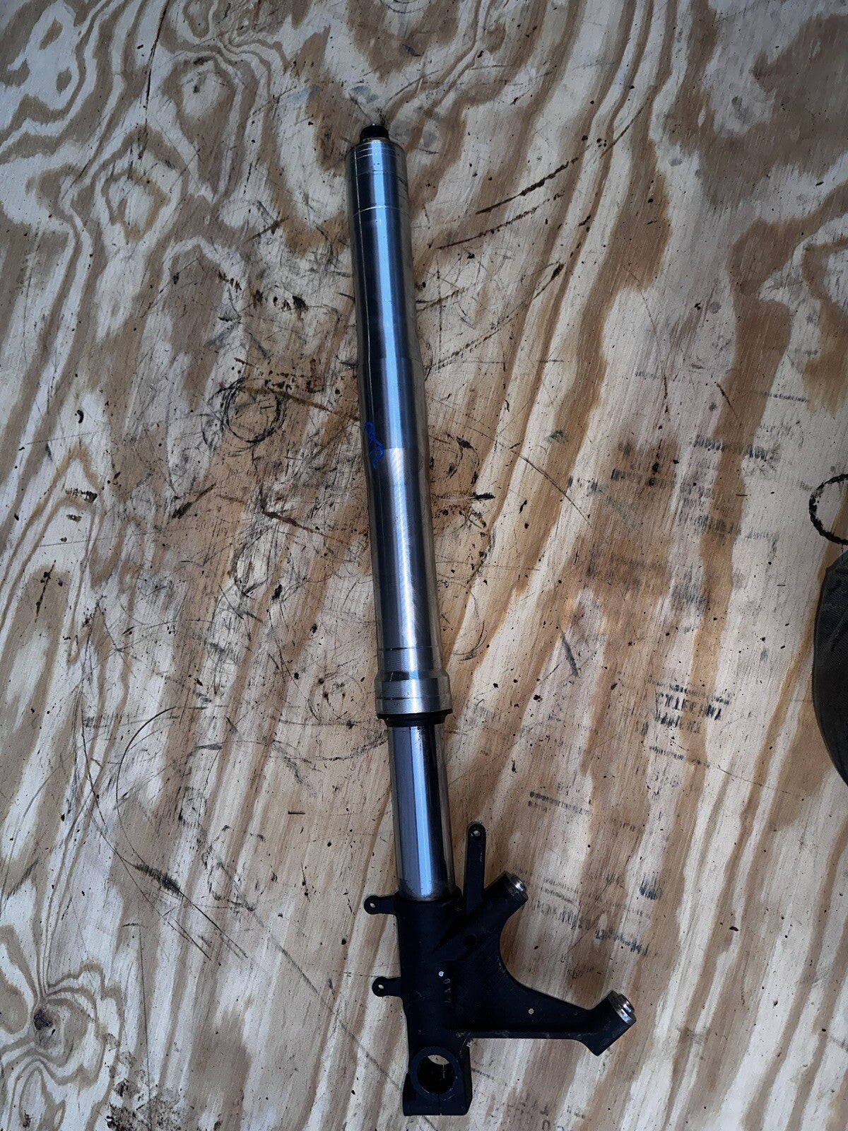 06-07 HONDA CBR1000RR OEM BENT FRONT FORK SHOCK SUSPENSION Right Side