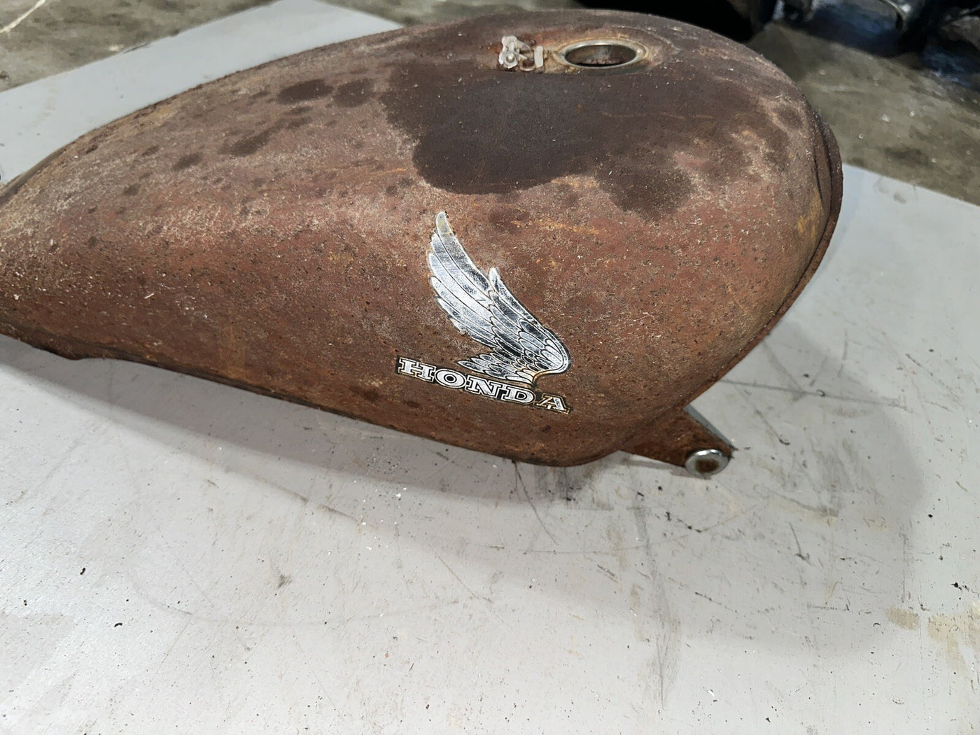 85 Honda VF500 VF 500 C V30 Magna Gas Fuel Petrol Tank 