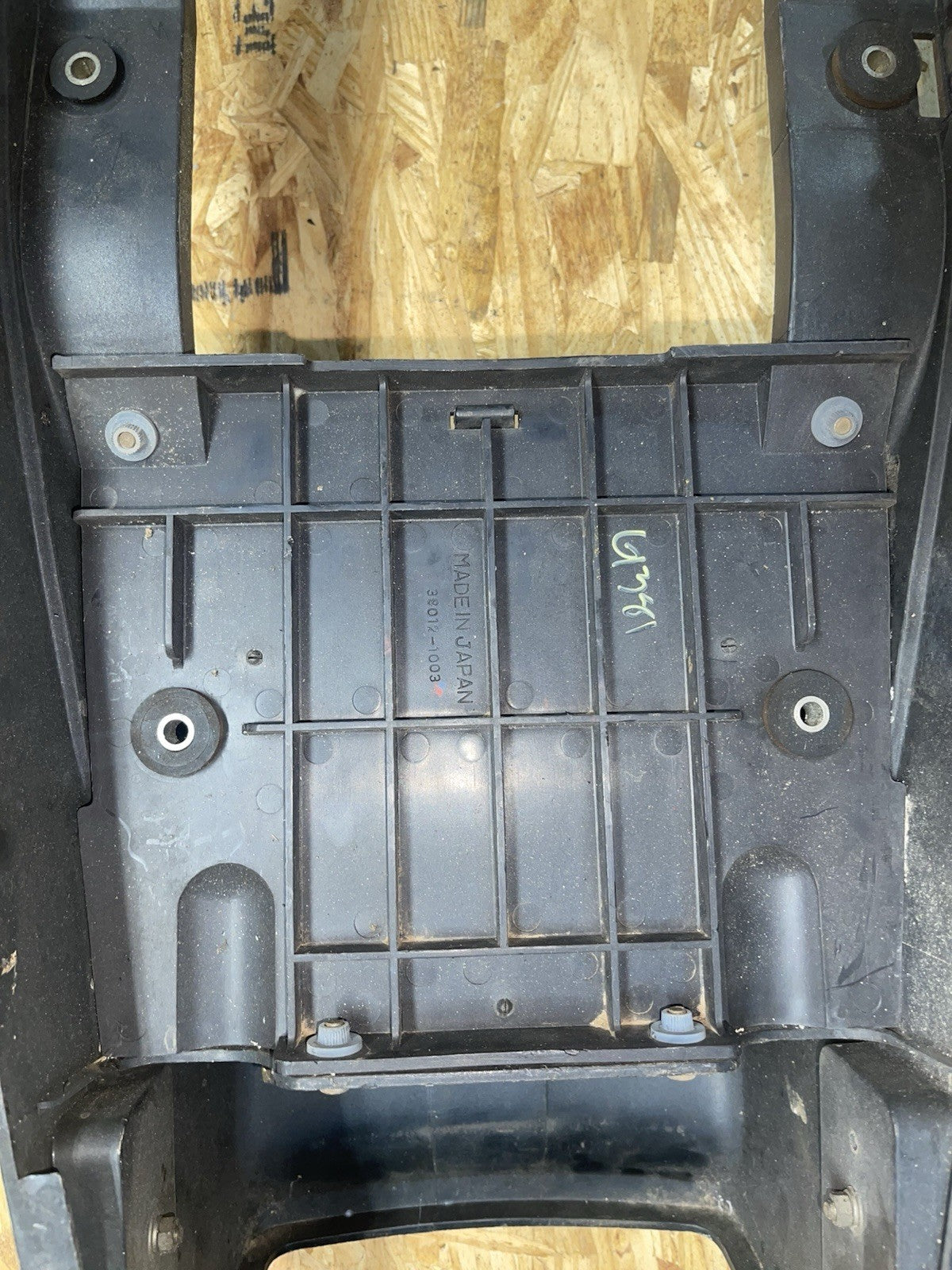 1980 Kawasaki KZ750 KZ1000 Rear Tail Cowl Fairing 39012-1002