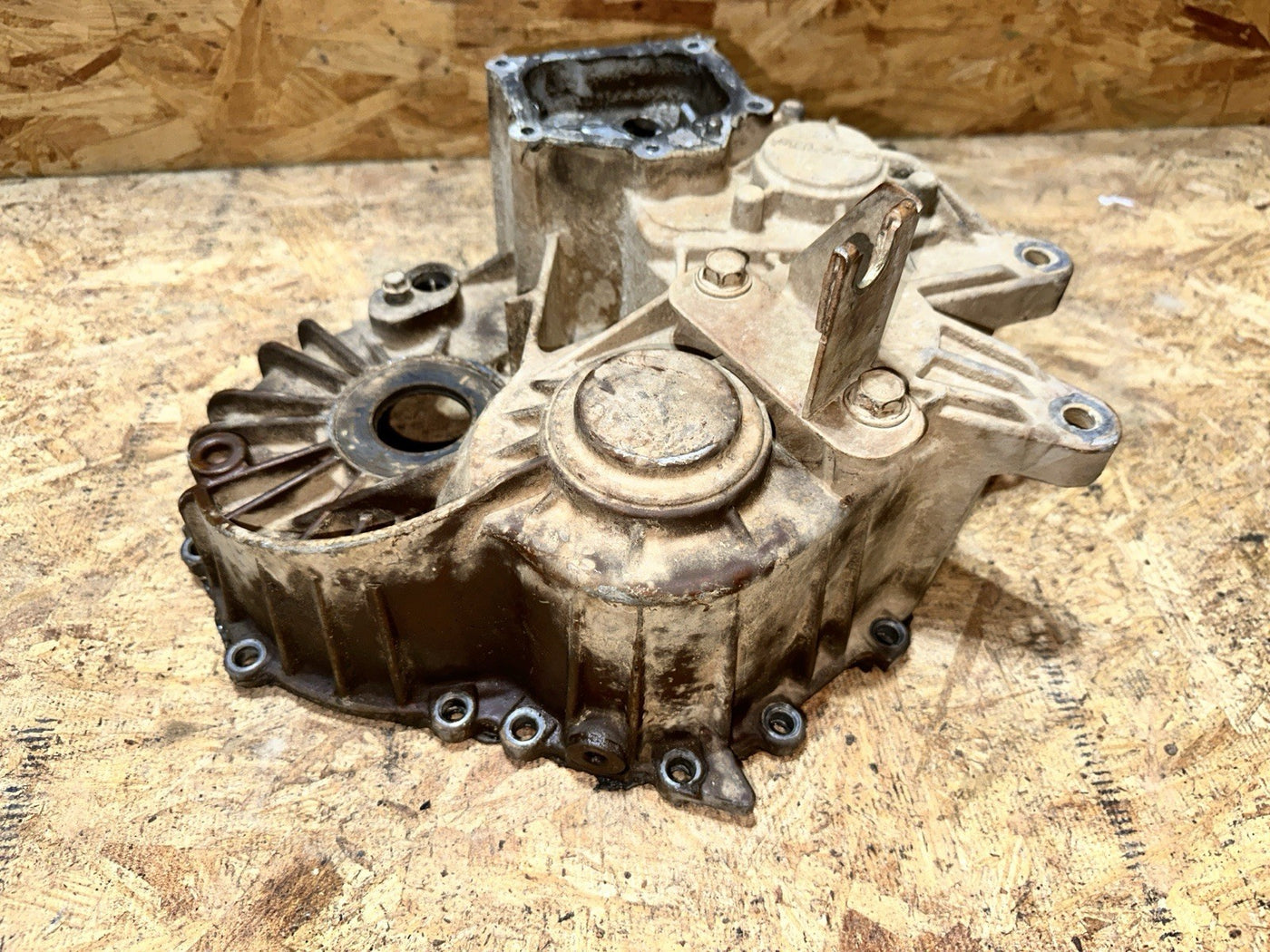 Polaris RZR XP 1000 20 HIGHLIFTER right Transmission Gear Case Housing 3235957