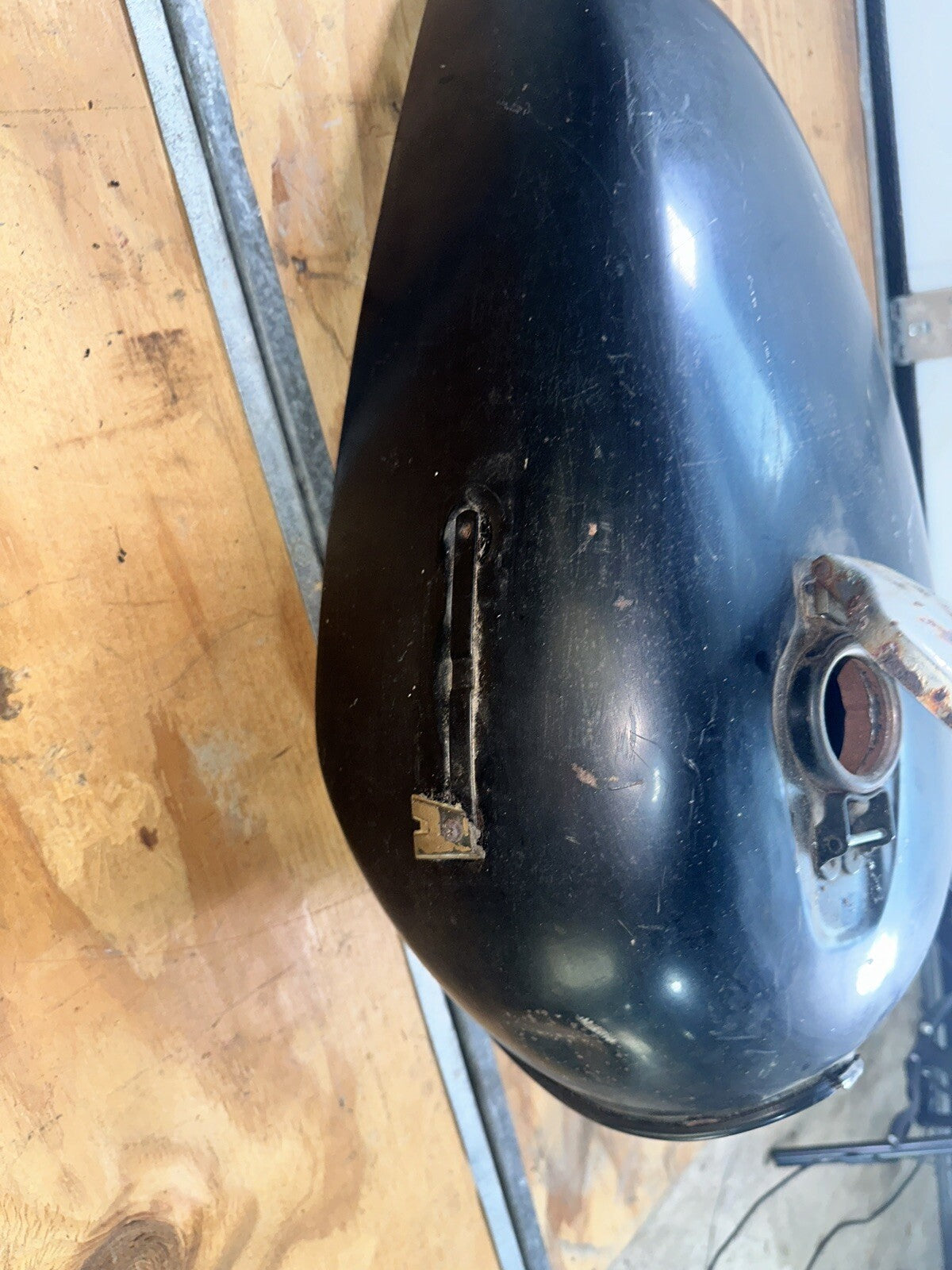 1978 Yamaha XS 650 Gas Fuel Tank 2F0-24110-00-01 1978