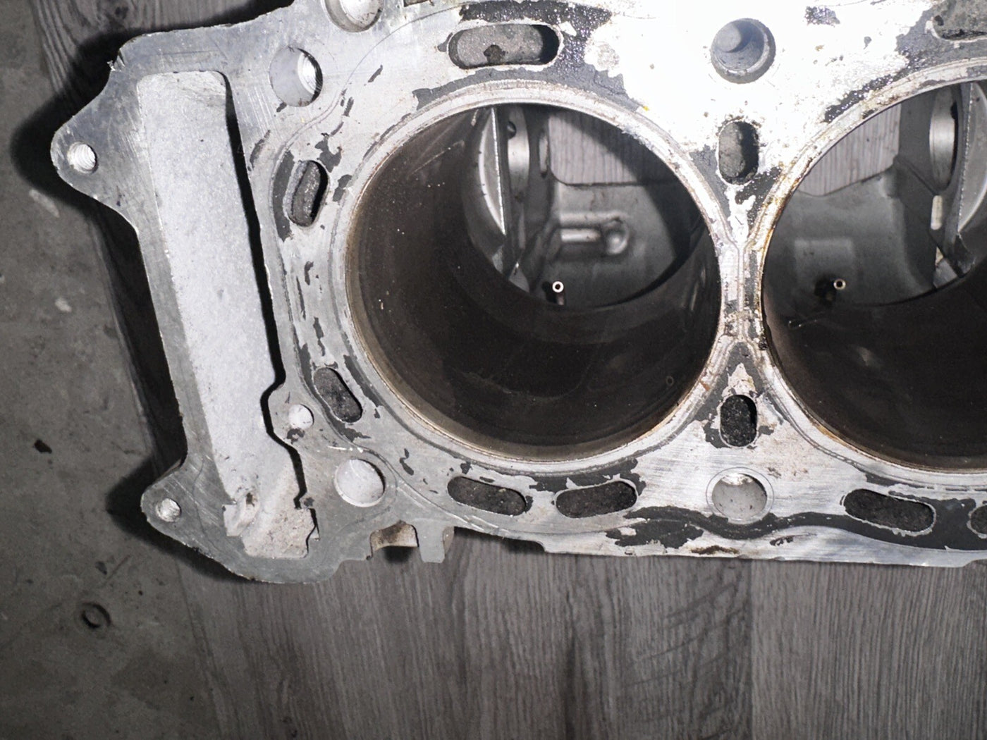 01 02 03 GSXR 750 ENGINE MOTOR CRANK CASE BLOCK UPPER LOWER CASINGS CYLINDERS