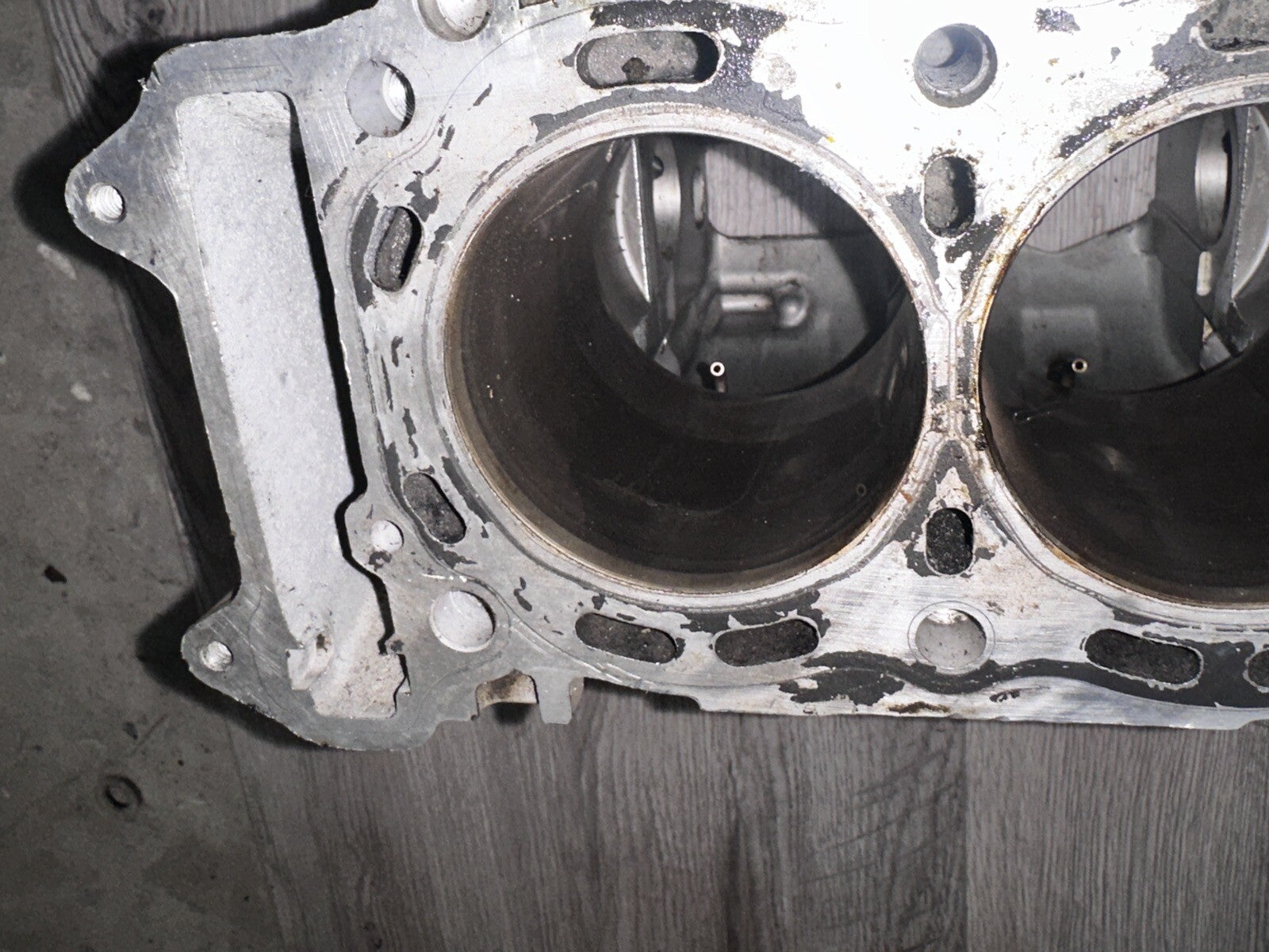 01 02 03 GSXR 750 ENGINE MOTOR CRANK CASE BLOCK UPPER LOWER CASINGS CYLINDERS