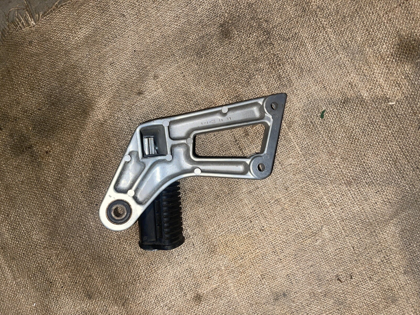 90 Suzuki Katana 1100 GSX1100F Rear Right Passenger Foot Peg Rest Mount Bracket