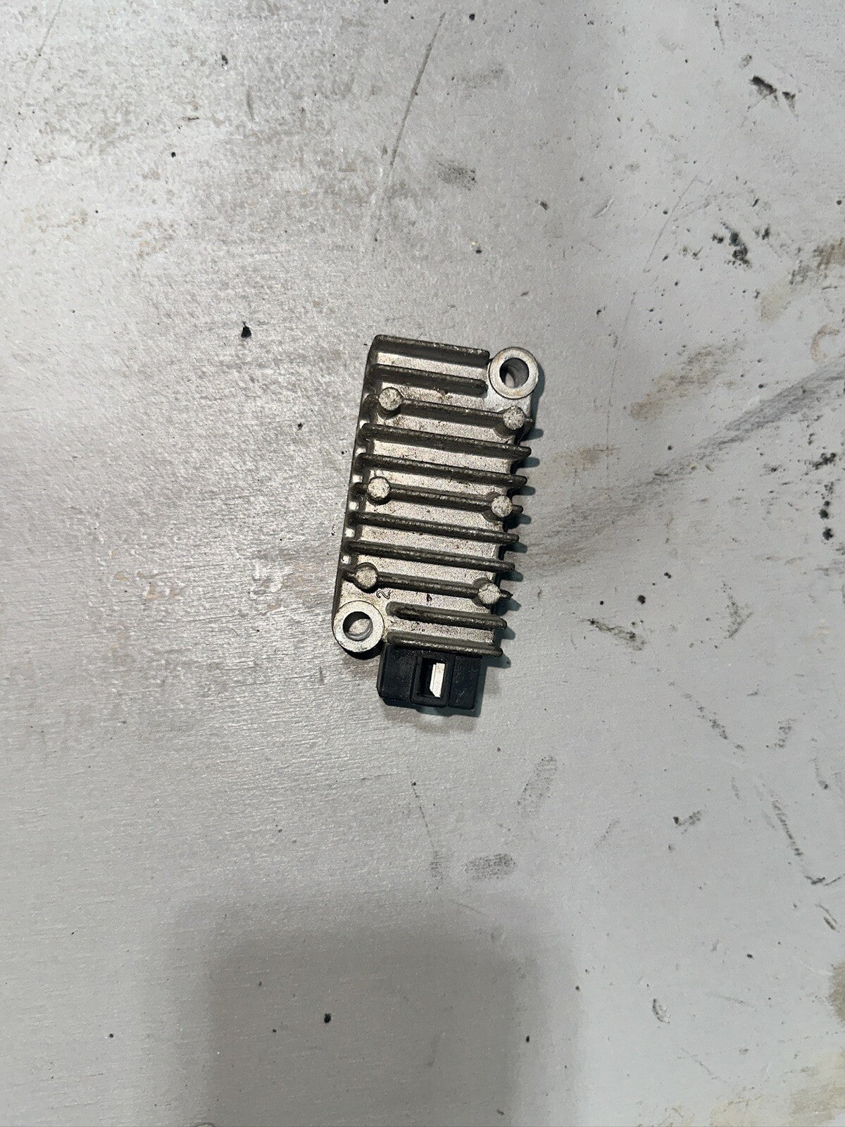 93 Yamaha XJ600 600 Seca II Voltage Regulator Rectifier 