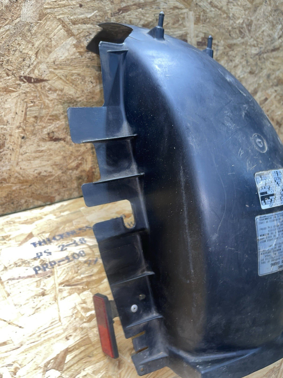 90 91 Honda CBR1000F Hurricane Rear Wheel Fender Hugger