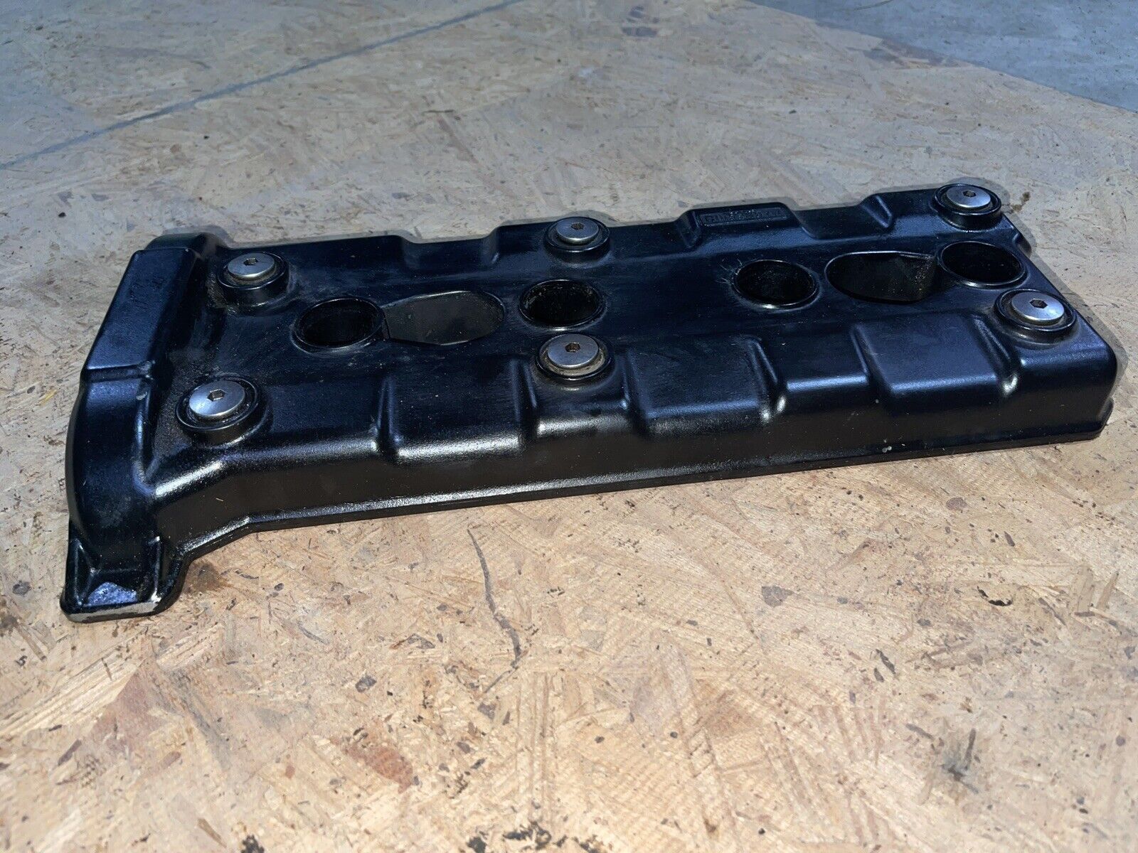 1998 - 2001 Yamaha YZF R1 Engine Cylinder Head / Valve Cover 4XV-11191-00-00