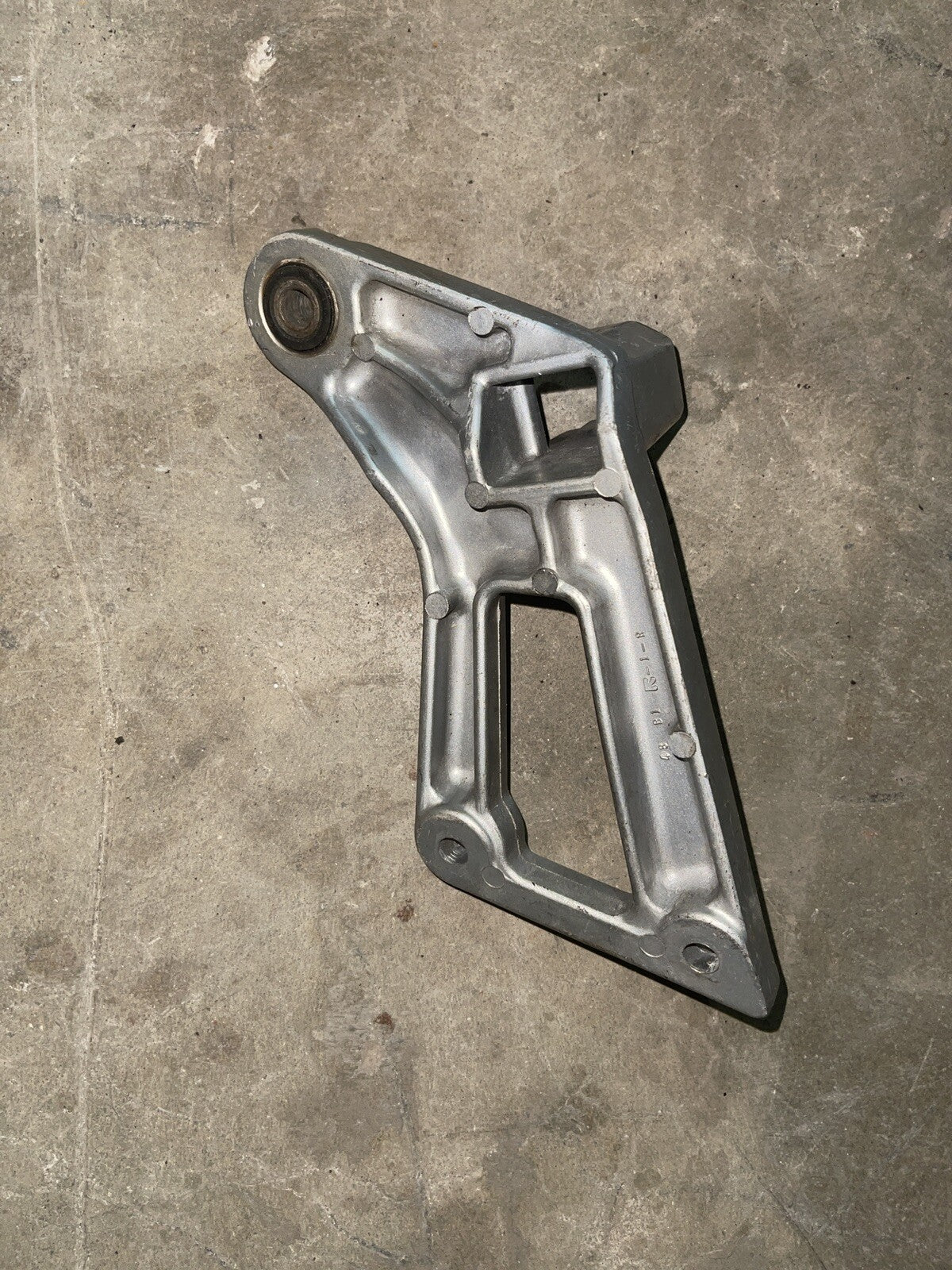 90 Suzuki Katana 1100 GSX1100F Rear Right Passenger Foot Peg Rest Mount Bracket