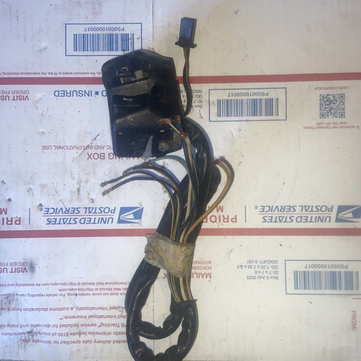 Yamaha YZF600 R Left Hand Switch, Thunder Cat, 1996 - 2001 J20