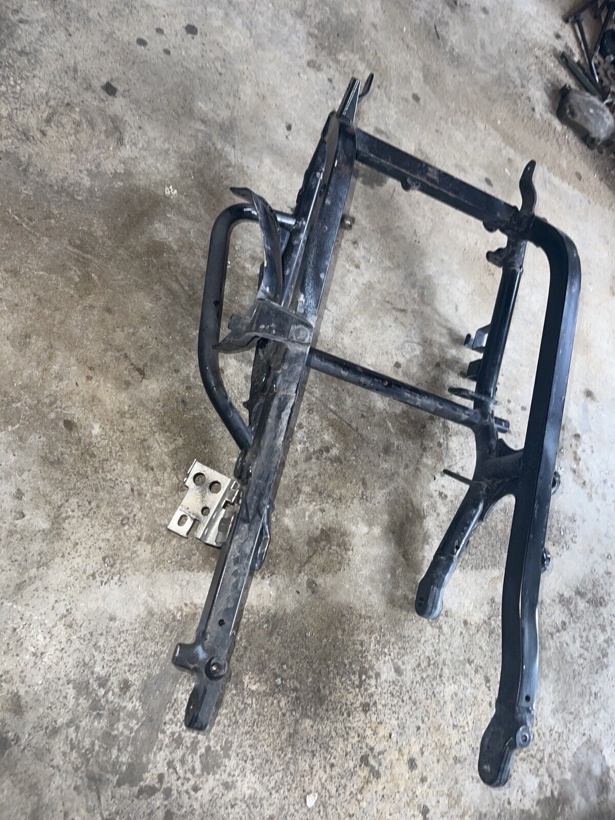 99 00 01 02 03 04 05 06 07 SUZUKI HAYABUSA GSX1300R  REAR SUBFRAME SUB STRAIGHT