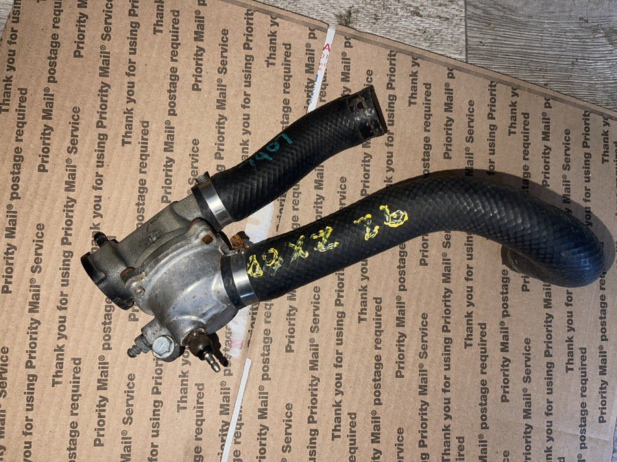 90-02 KAWASAKI NINJA ZX6 ZX6E Thermostat Housing