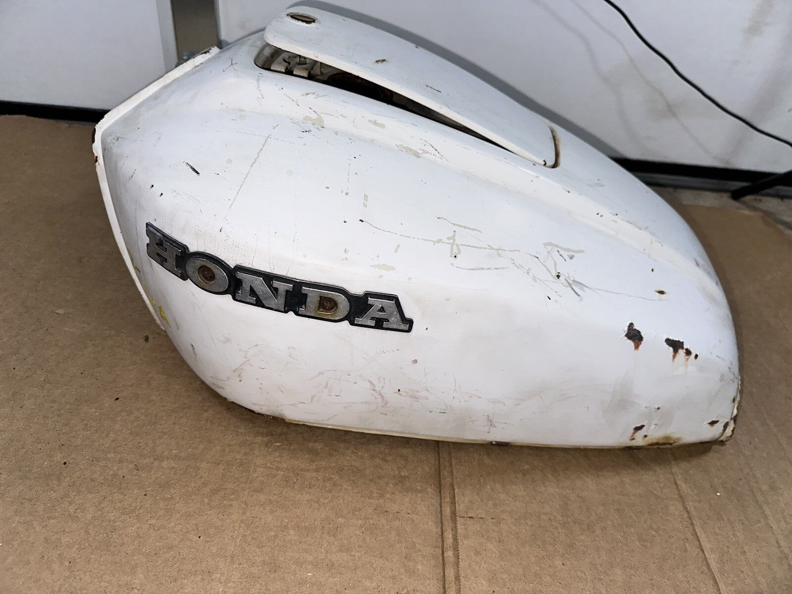 77 Honda CB 750 A CB750 CB750A petrol gas fuel tank