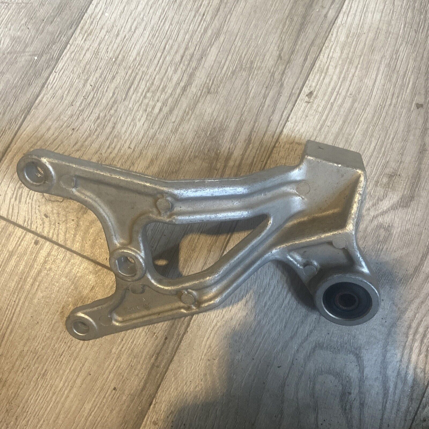 94 SUZUKI GSXR 1000 REARSET Left REAR SET FOOT PEG Mount