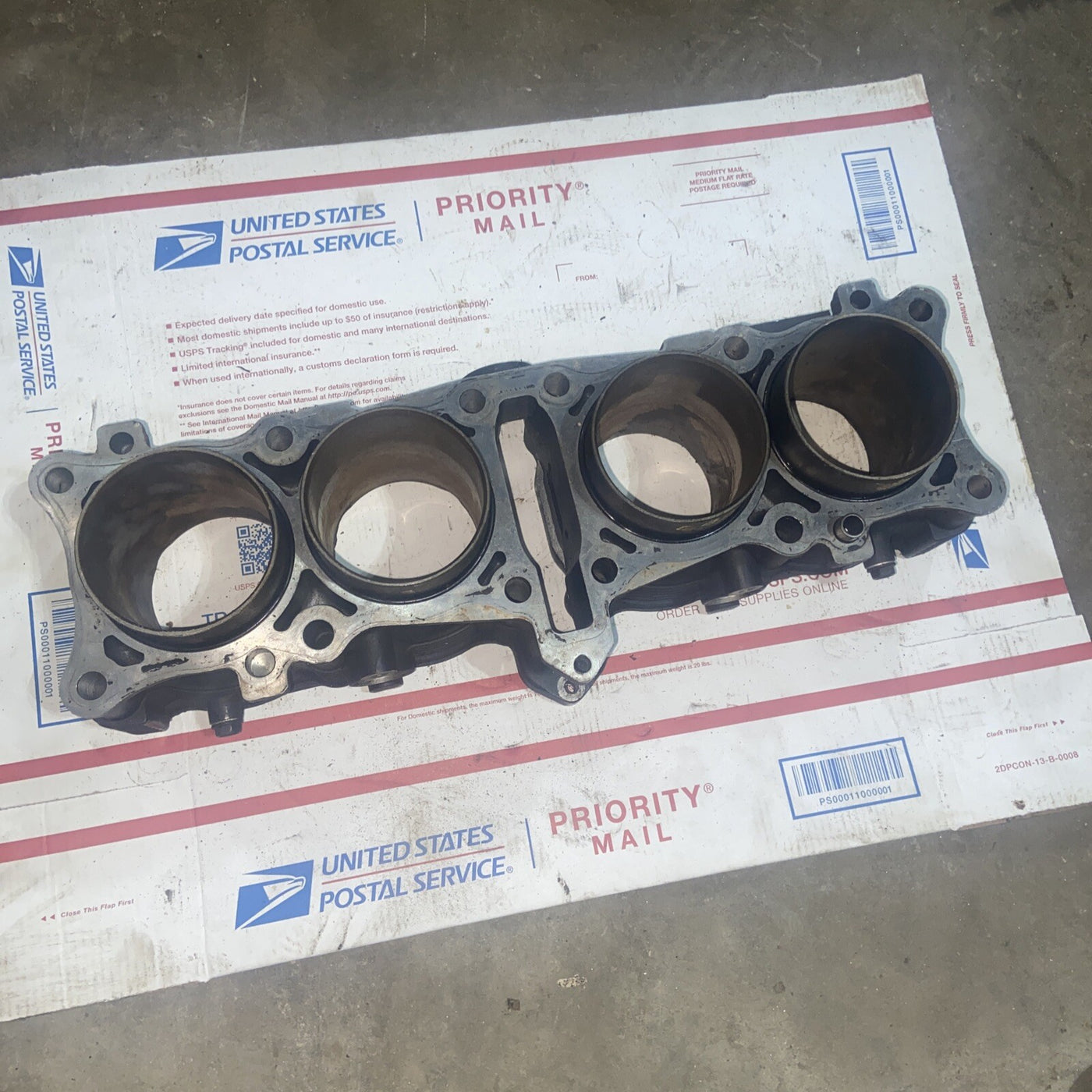 1993 GSXR750 ENGINE MOTOR PISTON CYLINDERS BLOCK JUG