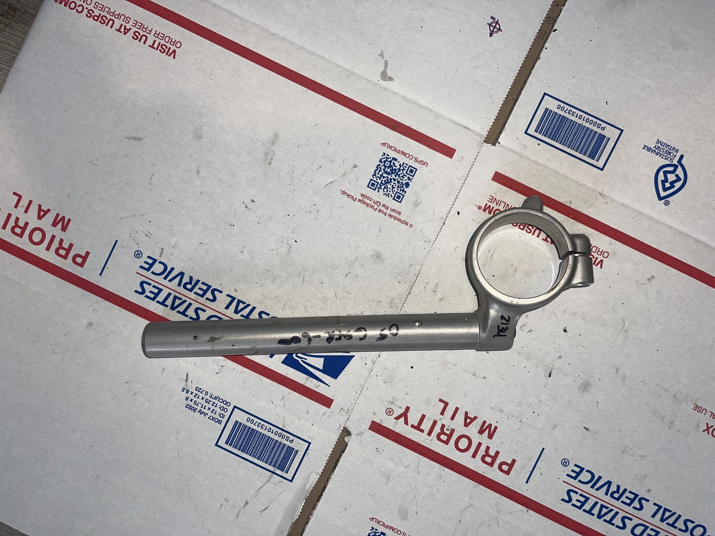 04 05 Suzuki GSXR 600 750 Left Clip On Handle Bar