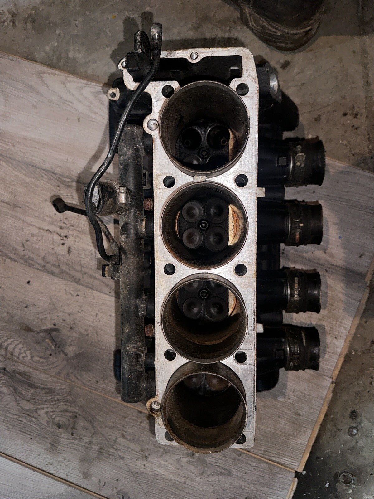 84-86 KAWASAKI NINJA 900R GPZ 900 Engine Motor Cylinder Head And Cylinder Jug
