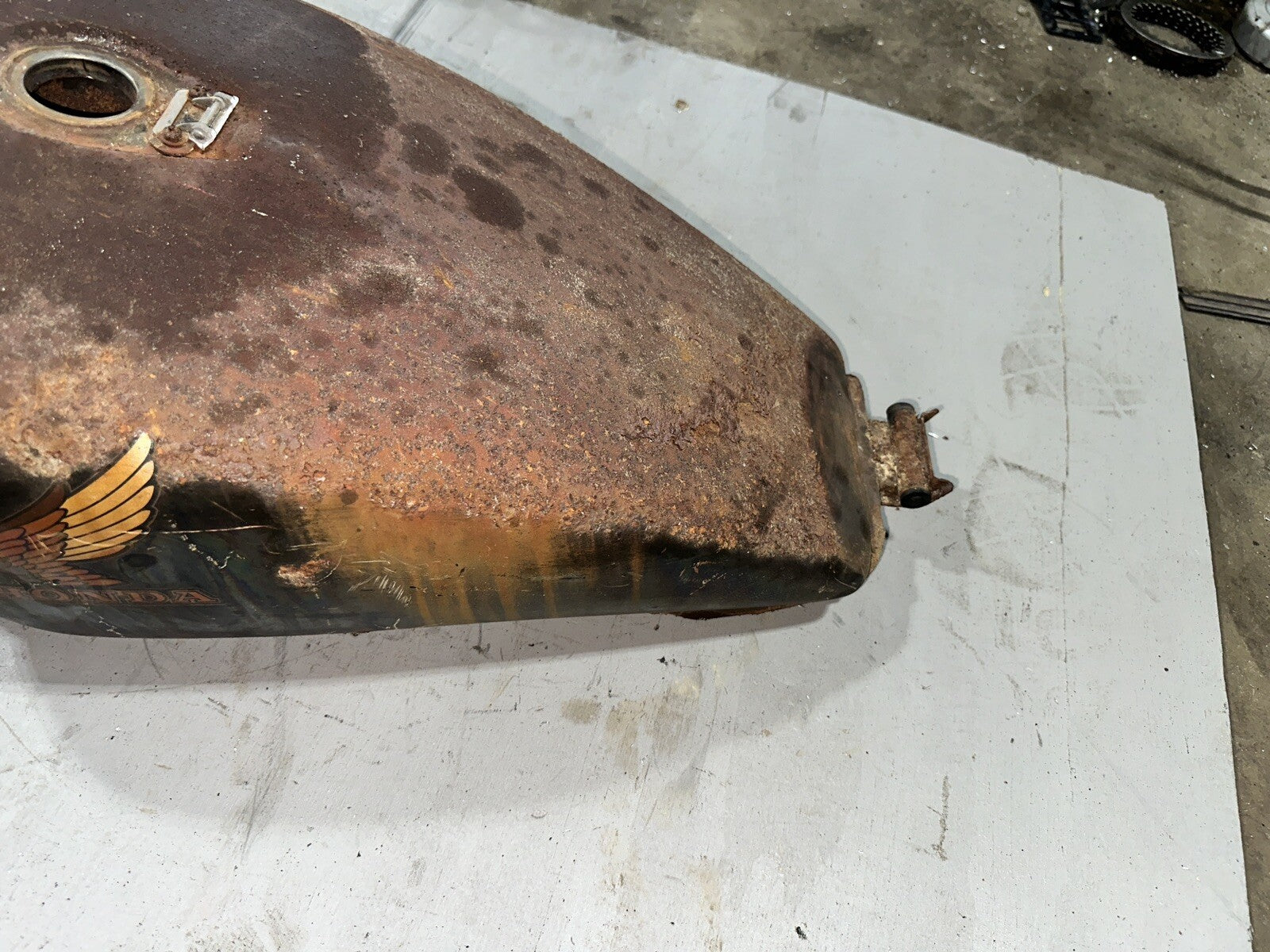 85 Honda VF500 VF 500 C V30 Magna Gas Fuel Petrol Tank 