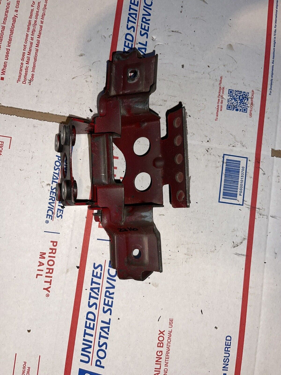 96-99 Suzuki GSXR 750 Gas Tank Bracket