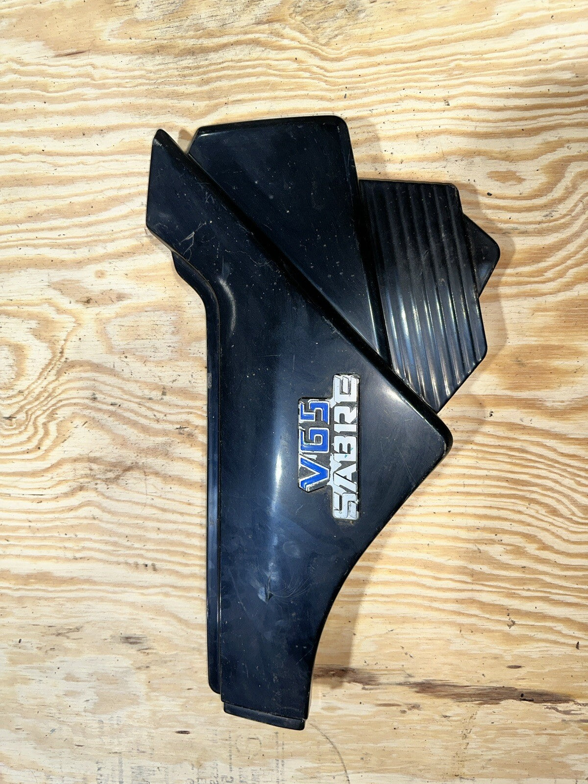 1984 Honda V65 Sabre VF1100 Right Side Cover Panel Fairing OEM E9184