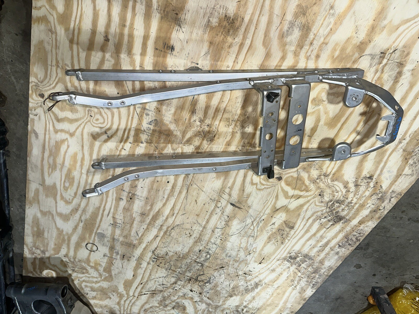 93-96 Suzuki Gsxr 750 Rear Subframe  Sub Frame Straight