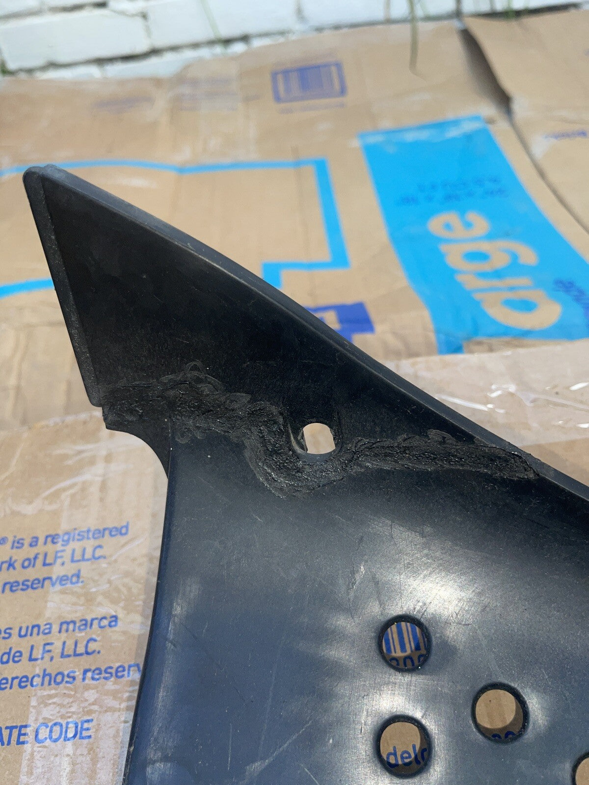 97-99 SUZUKI GSXR 750 + 600 FRONT CENTER "V" COWL COVER FAIRING # 94498-33E01