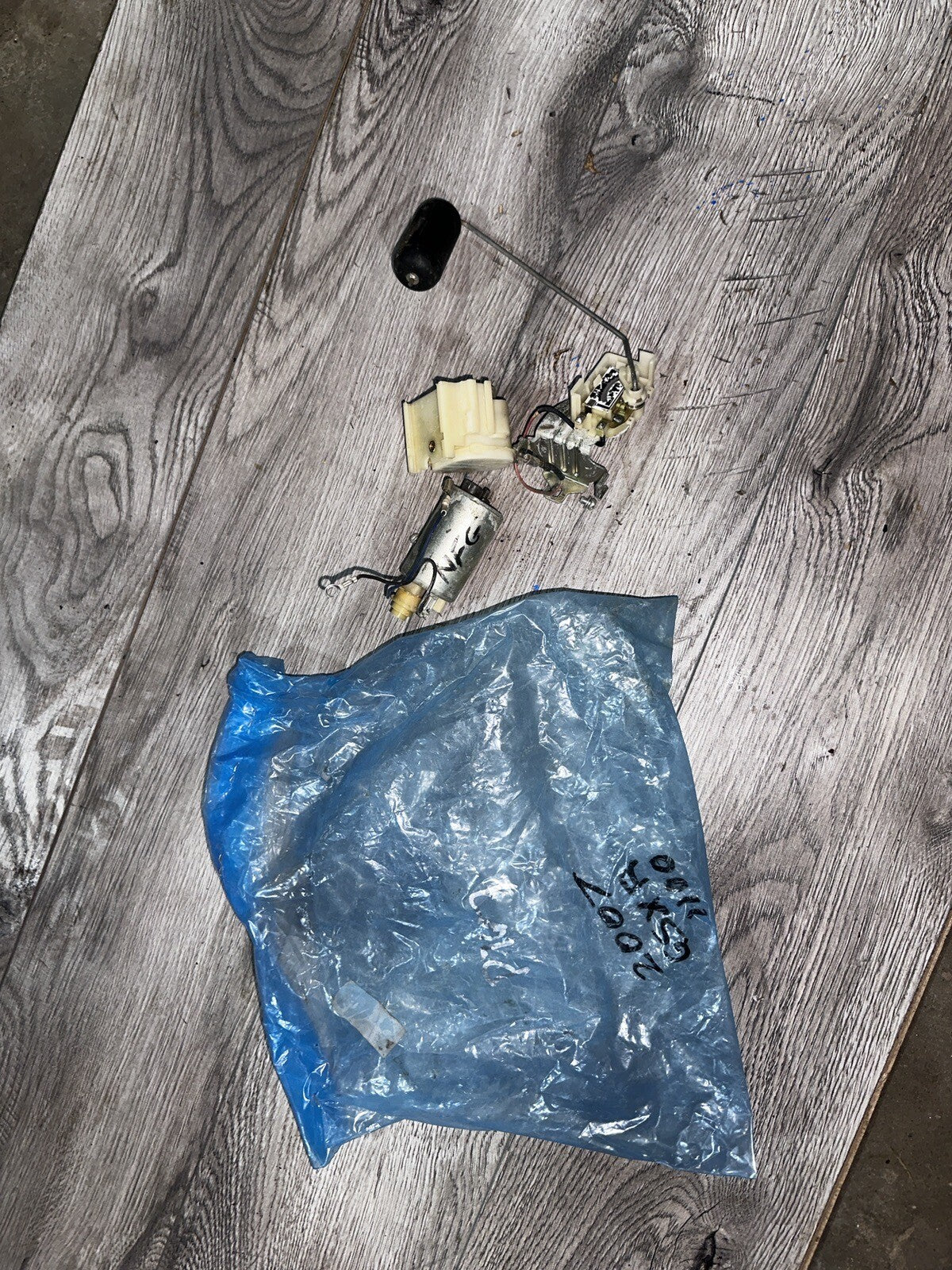 07 08 Suzuki GSXR 1000 Fuel Gas Petrol Pump OEM