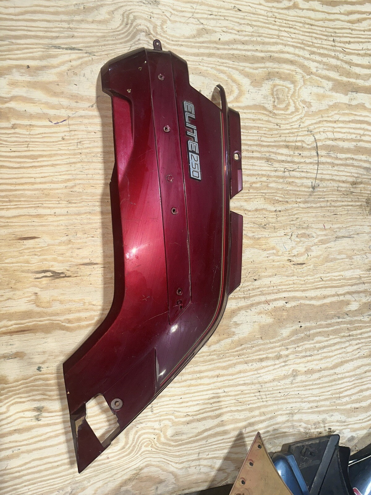 85 Honda CH 250 CH250 Elite Scooter right side cover cowl fairing panel