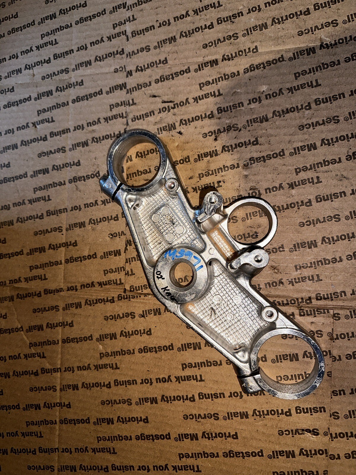 02 kawasaki ZX6R ninja upper triple tree steering stem