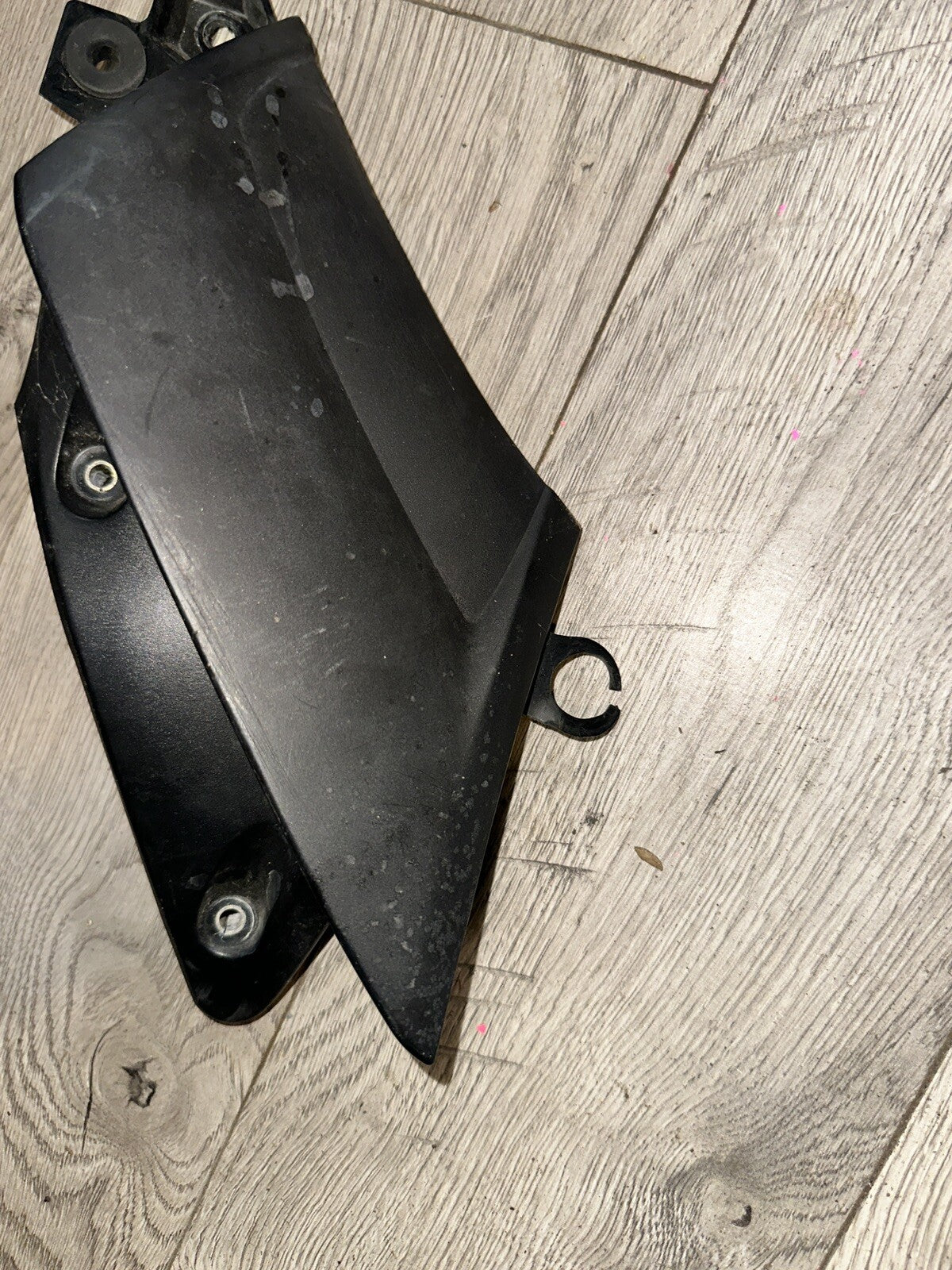 03-05 YAMAHA YZF R6 YZFR6 OEM RIGHT FRAME SIDE COVER COWL PANEL TRIM