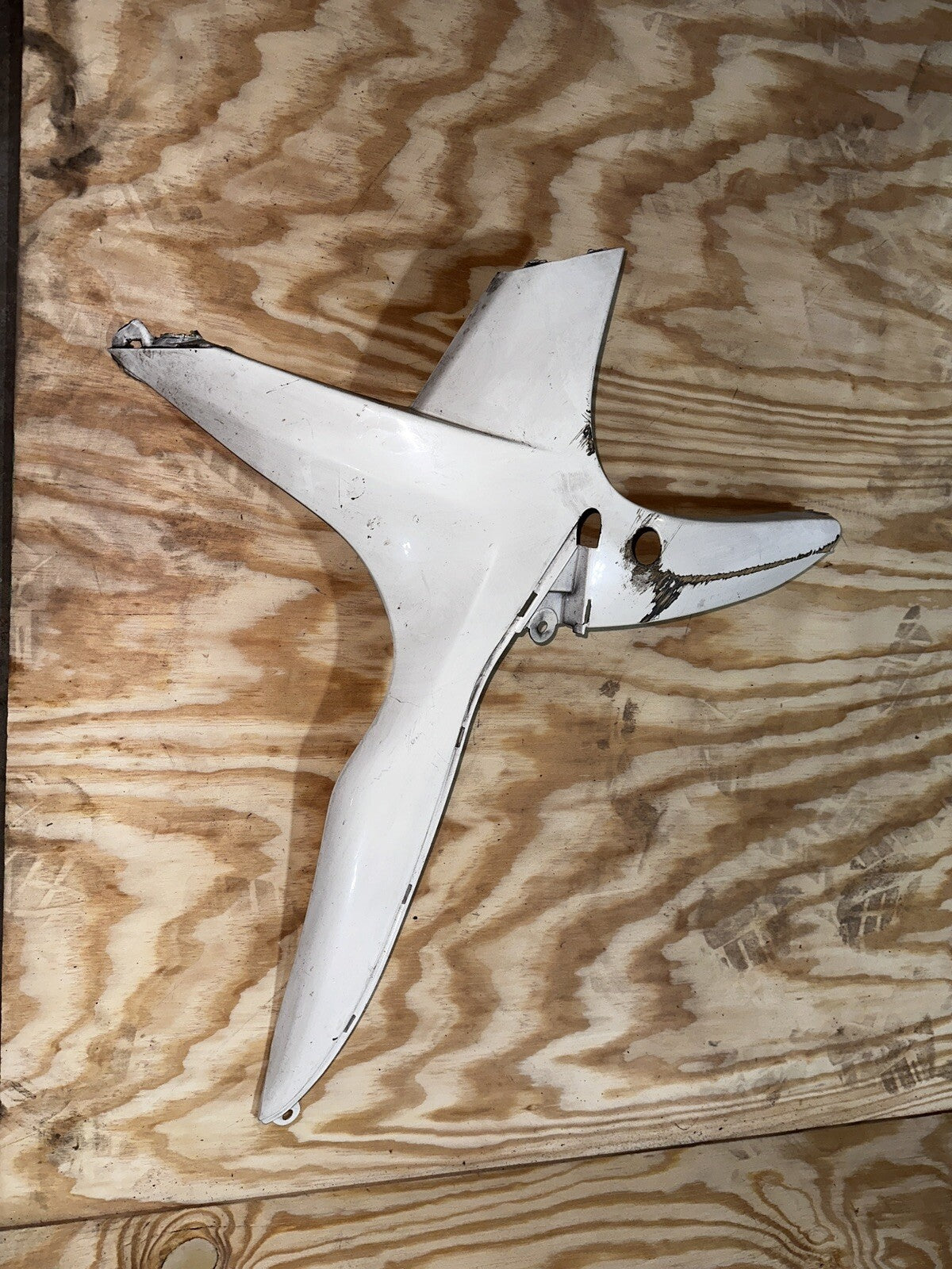 2008 - 2010 Suzuki GSXR 600 / 750 Right Lower Mid Fairing