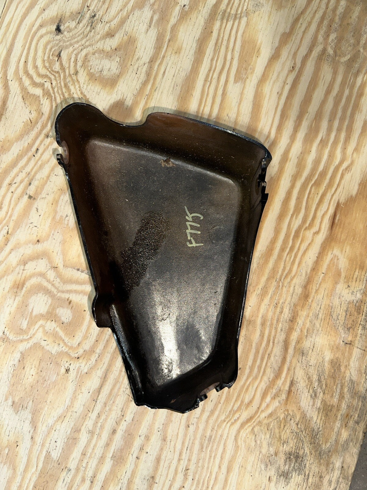1983 83 Yamaha Virago XV 750 left side cover cowl plastic