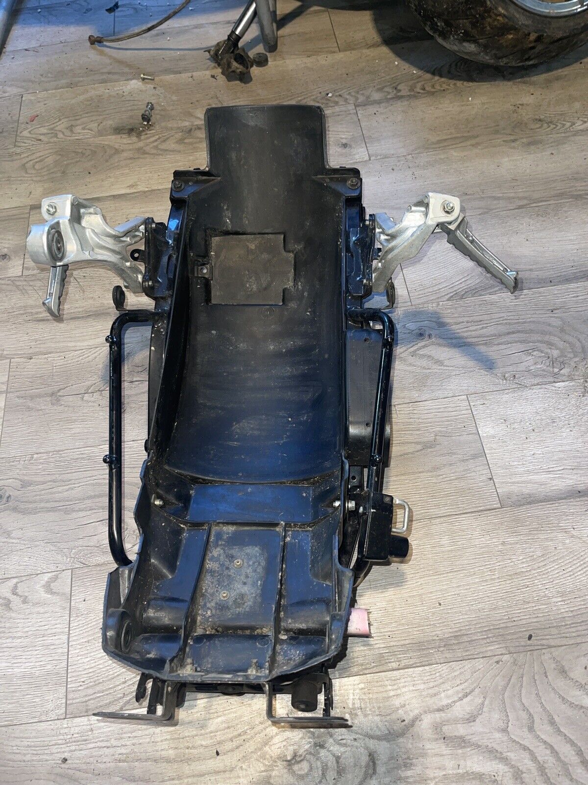 1994 YAMAHA FZR1000 Subframe 
