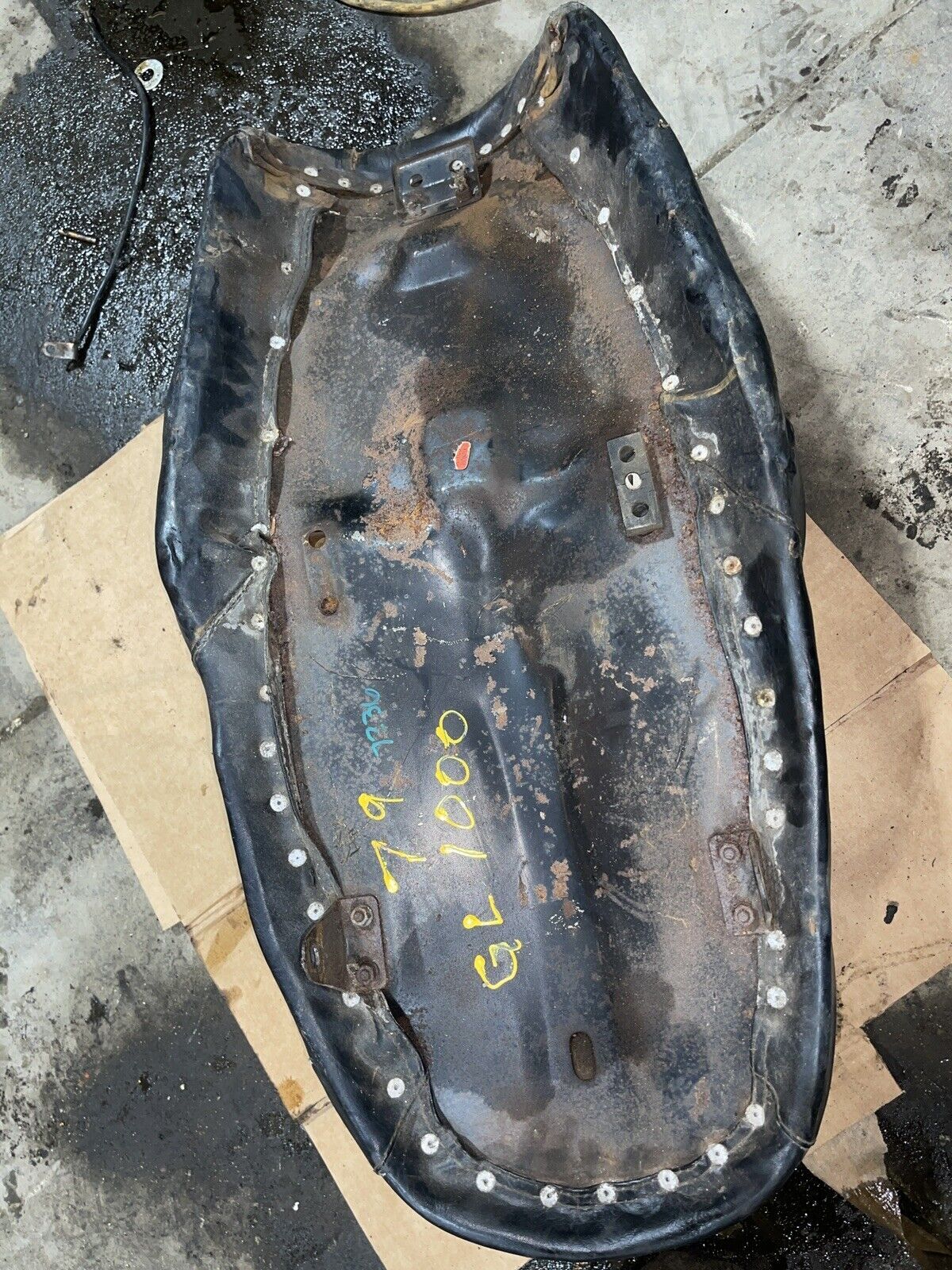 1978 HONDA GOLDWING 1000 GL1000 SEAT SADDLE CUSHION