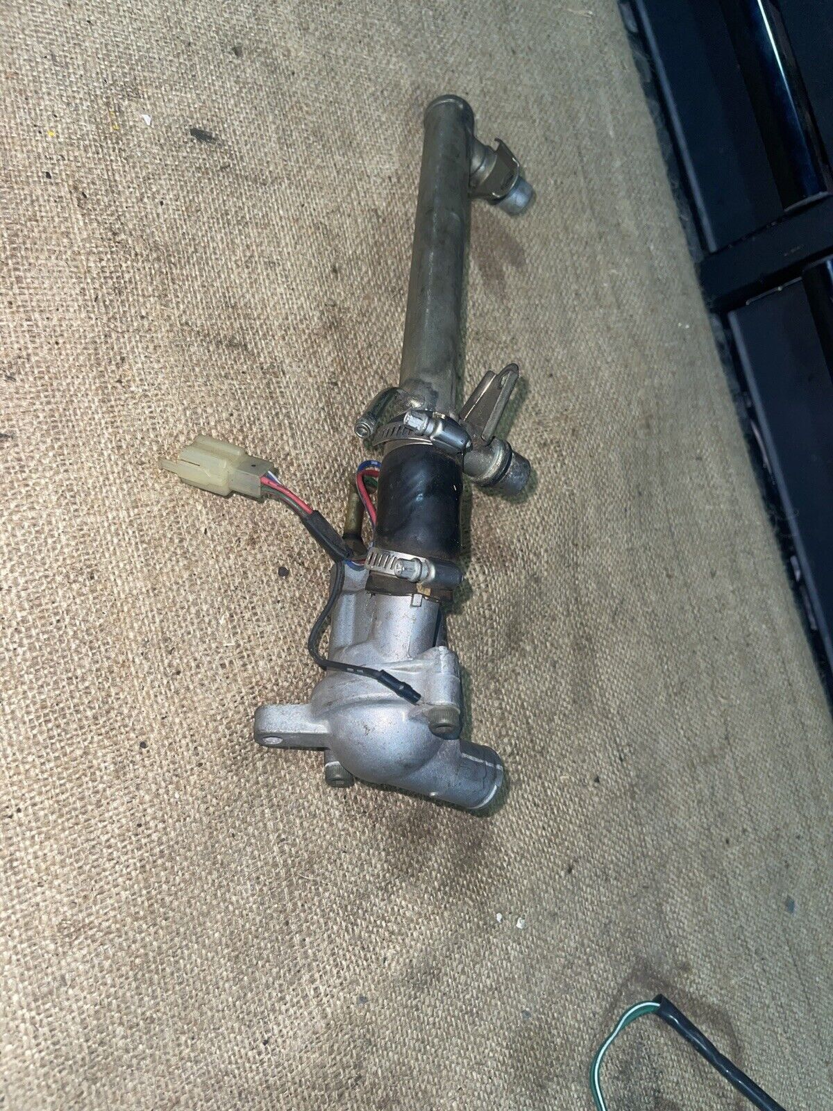 Thermostat For Yamaha R6 YZFR6 1999 2000 2001 2002